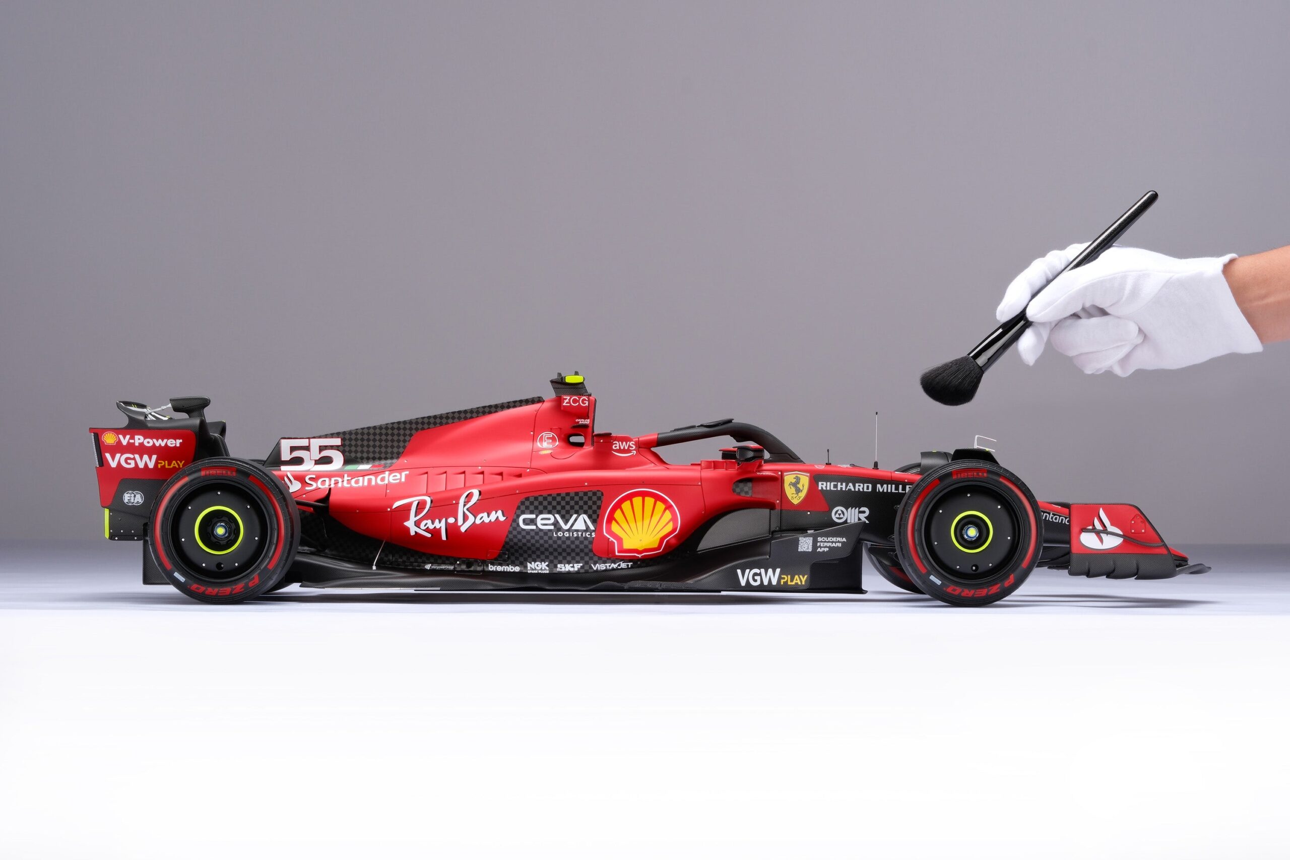 Amalgam Ferrari SF-23 2023 Season Livery - Rot | 1:8 - Imagen 35