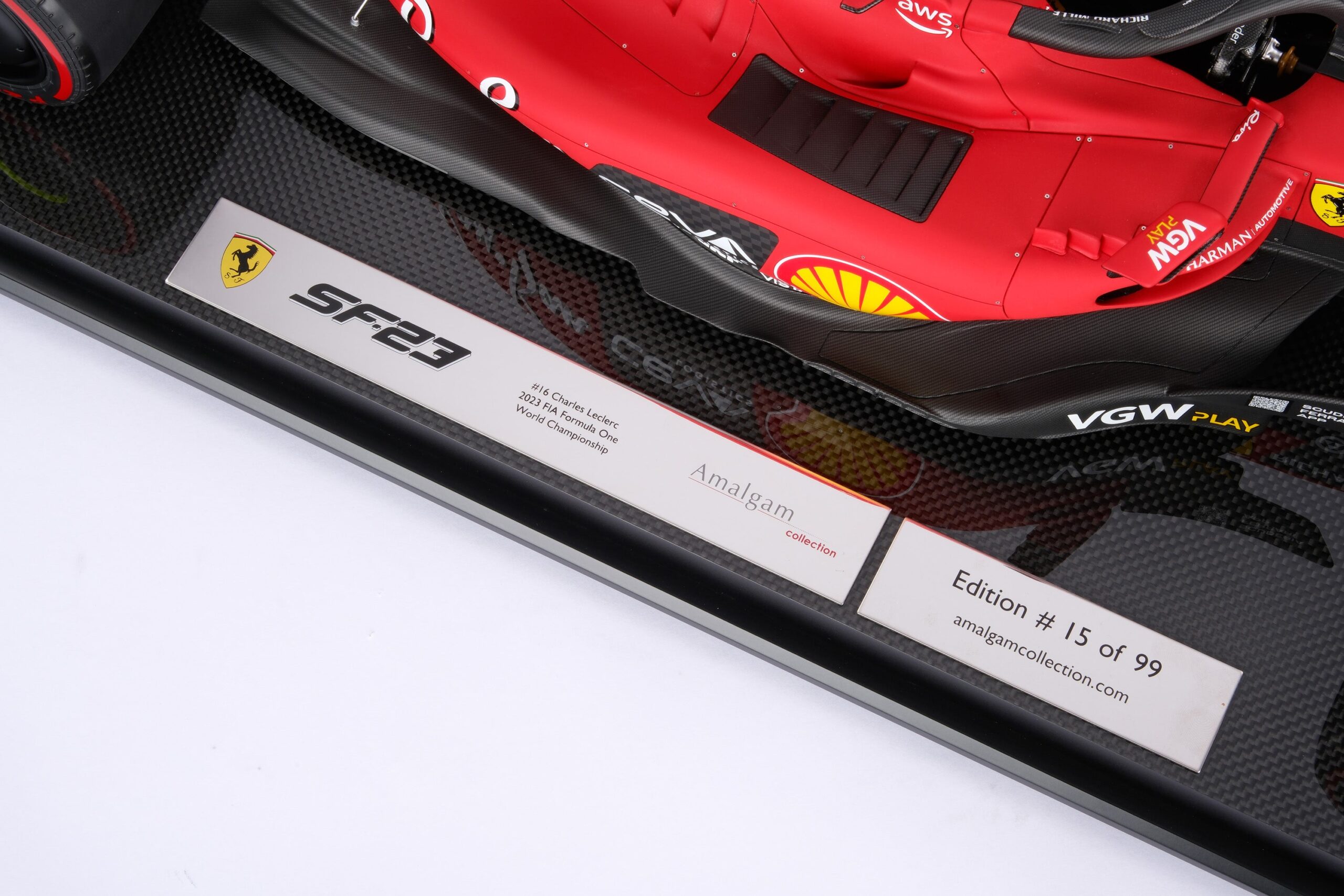 Amalgam Ferrari SF-23 2023 Season Livery - Rot | 1:8 - Imagen 20