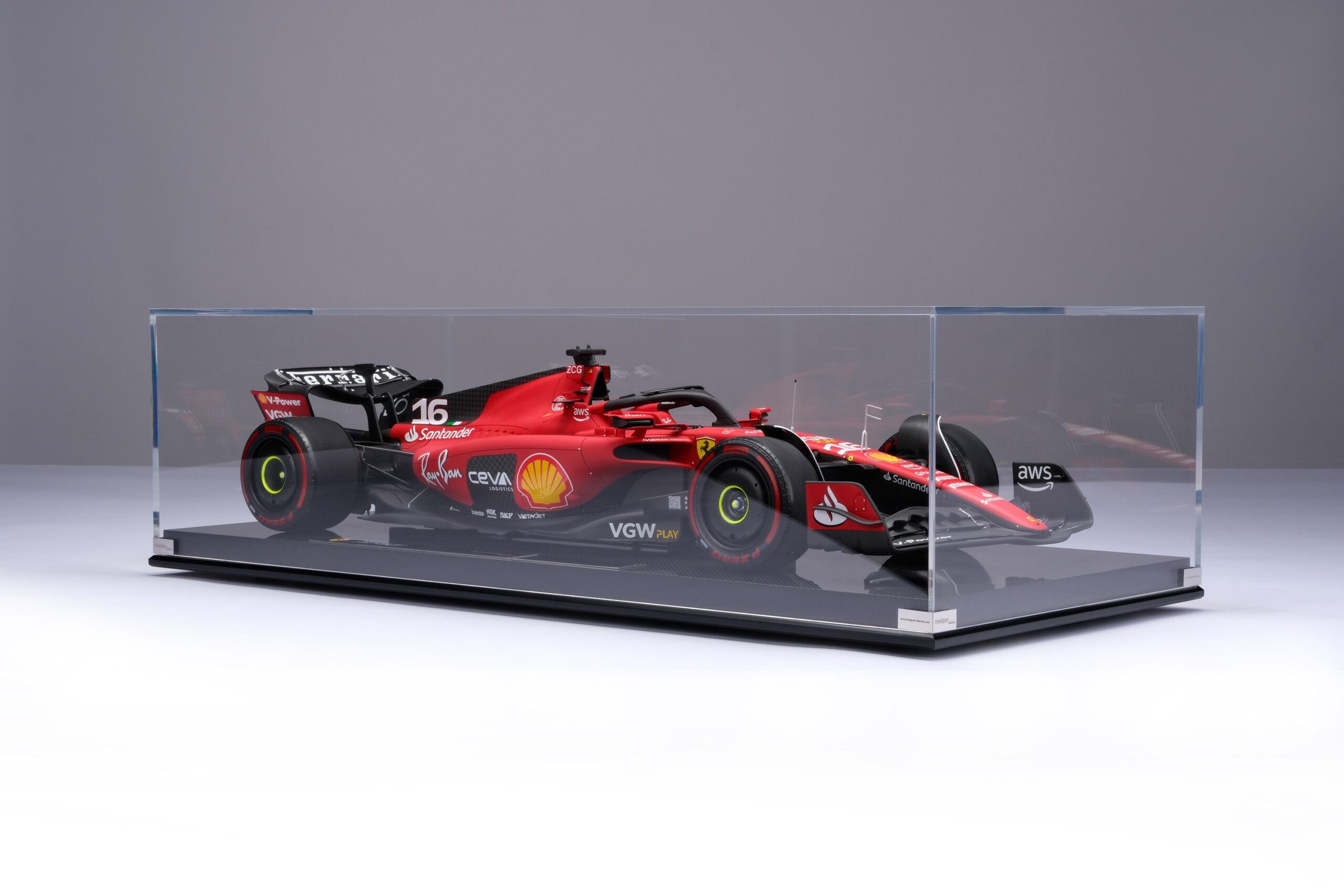 Amalgam Ferrari SF-23 2023 Season Livery - Rot | 1:8 - Imagen 21