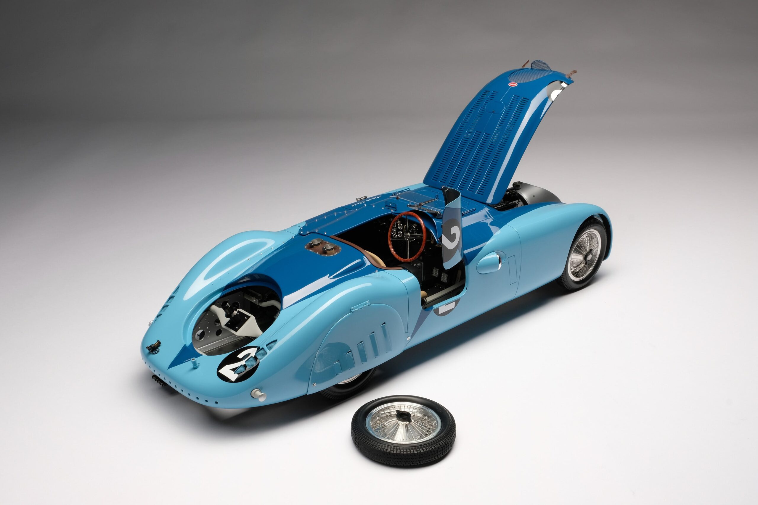 Amalgam Bugatti Type 57G "Tank" 1937 Le Mans Winner - Blau | 1:8 - 画像19