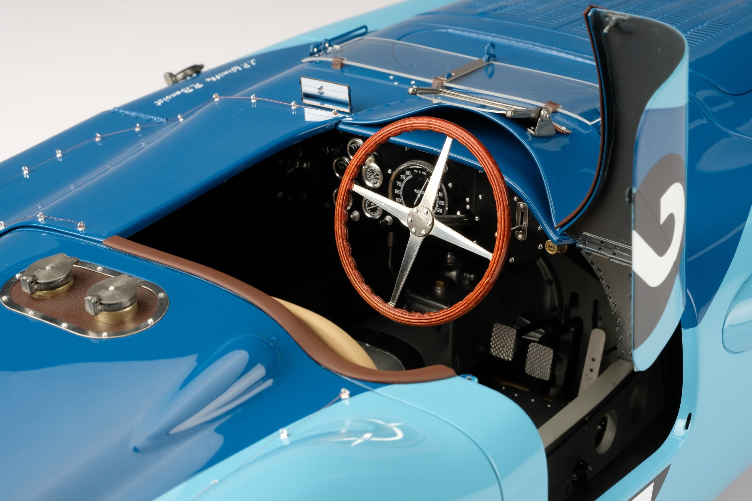 Amalgam Bugatti Type 57G "Tank" 1937 Le Mans Winner - Blau | 1:8 - 画像10
