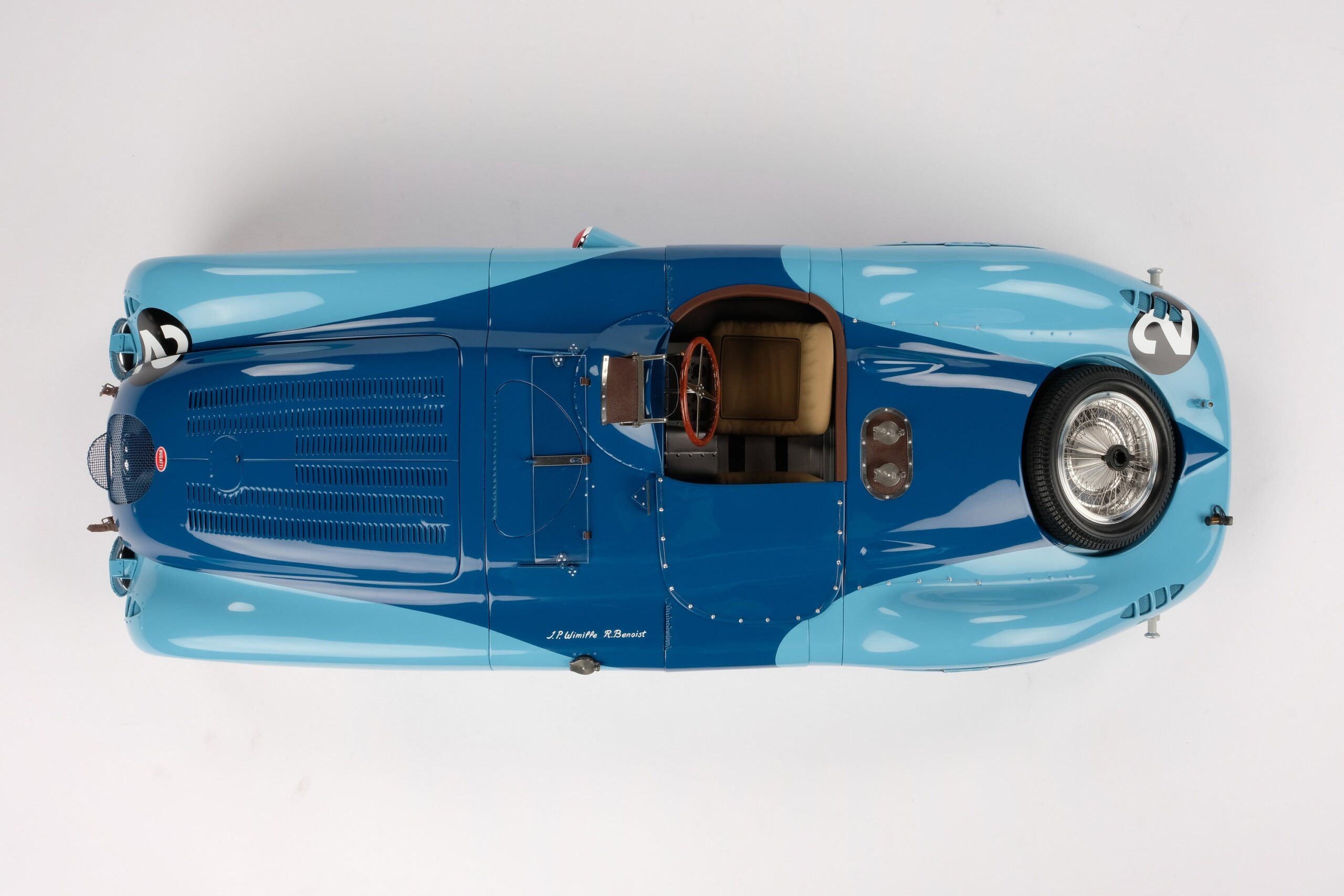 Amalgam Bugatti Type 57G "Tank" 1937 Le Mans Winner - Blau | 1:8 - 画像23