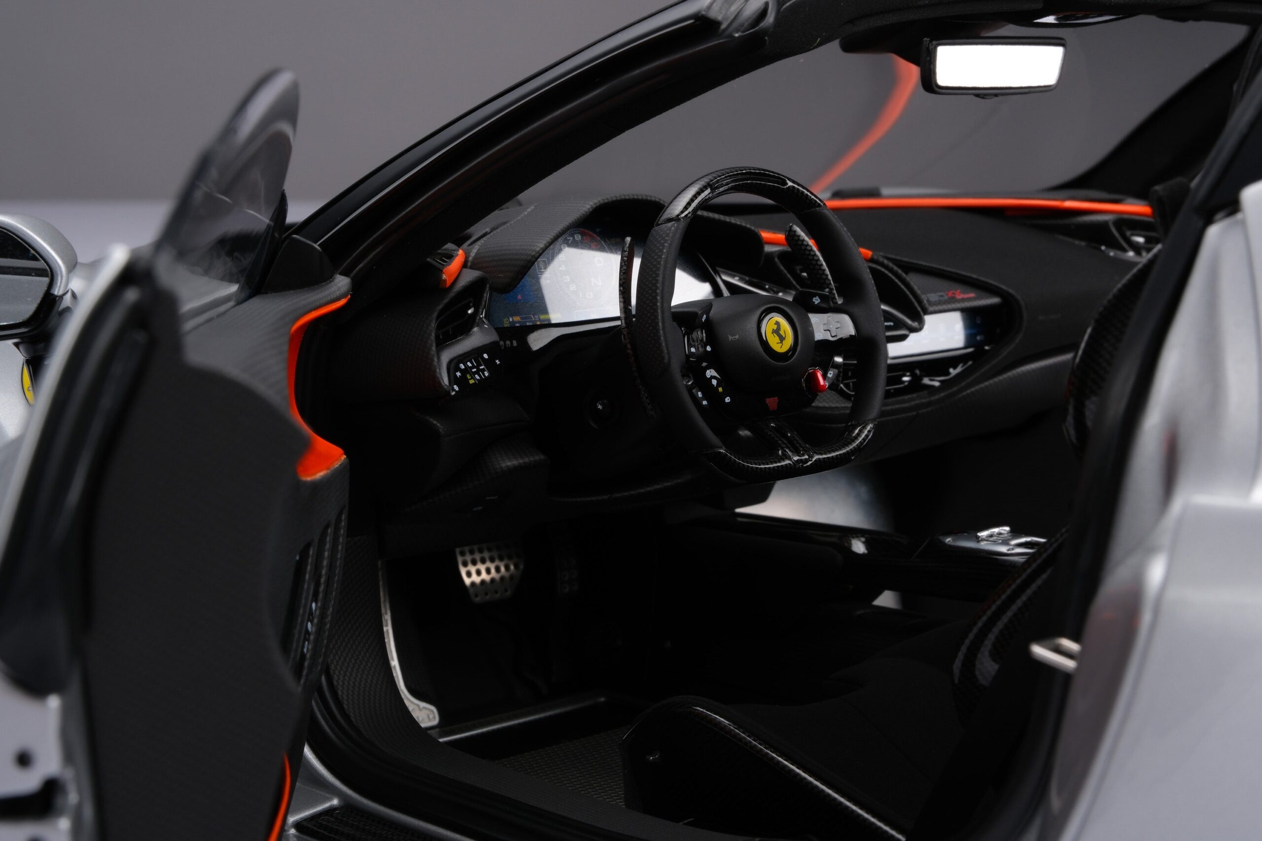 Amalgam Ferrari SF90 XX Spider - Silber | 1:8 - 画像10