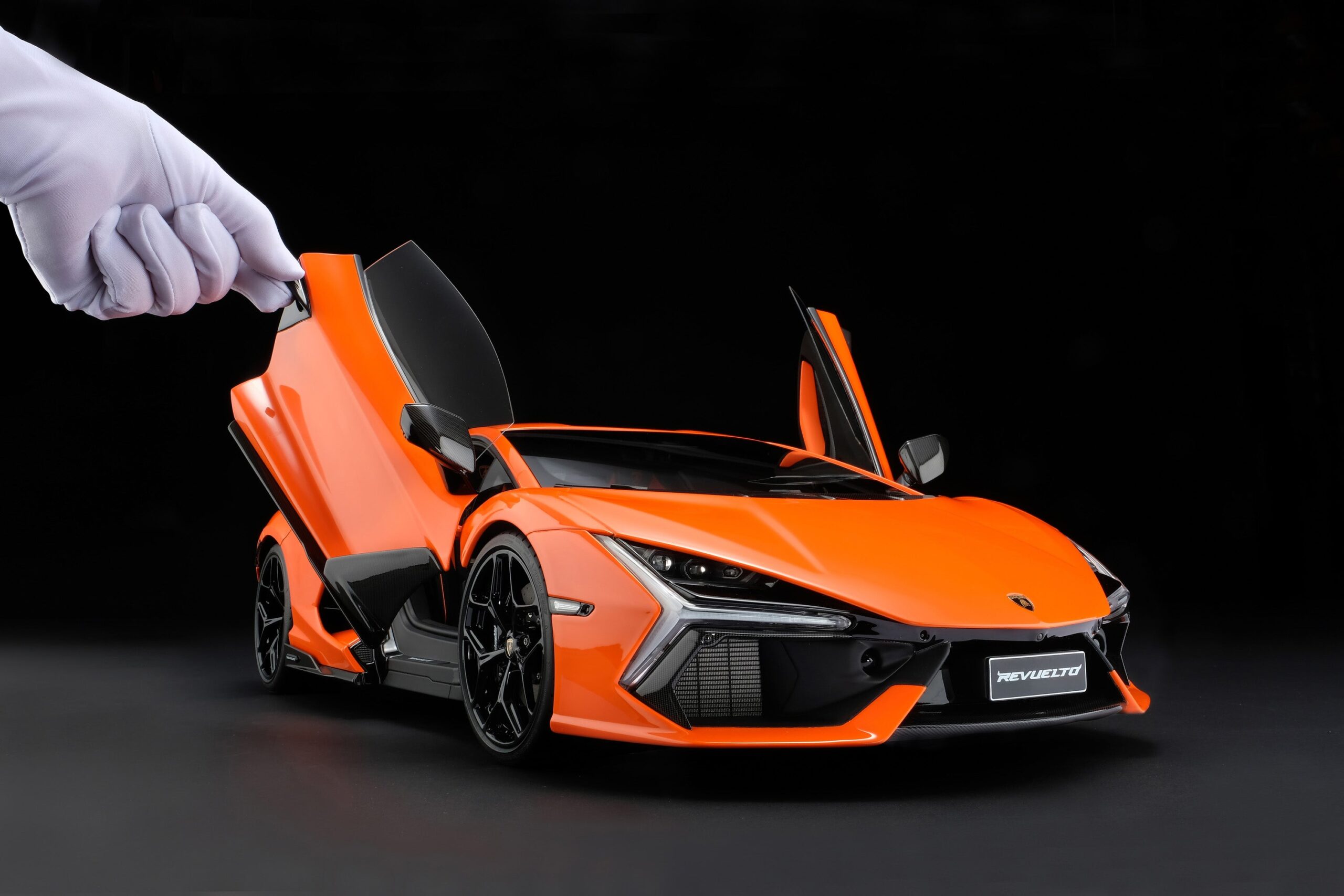 Amalgam Lamborghini Revuelto (2023) - Orange | 1:8 - 画像3