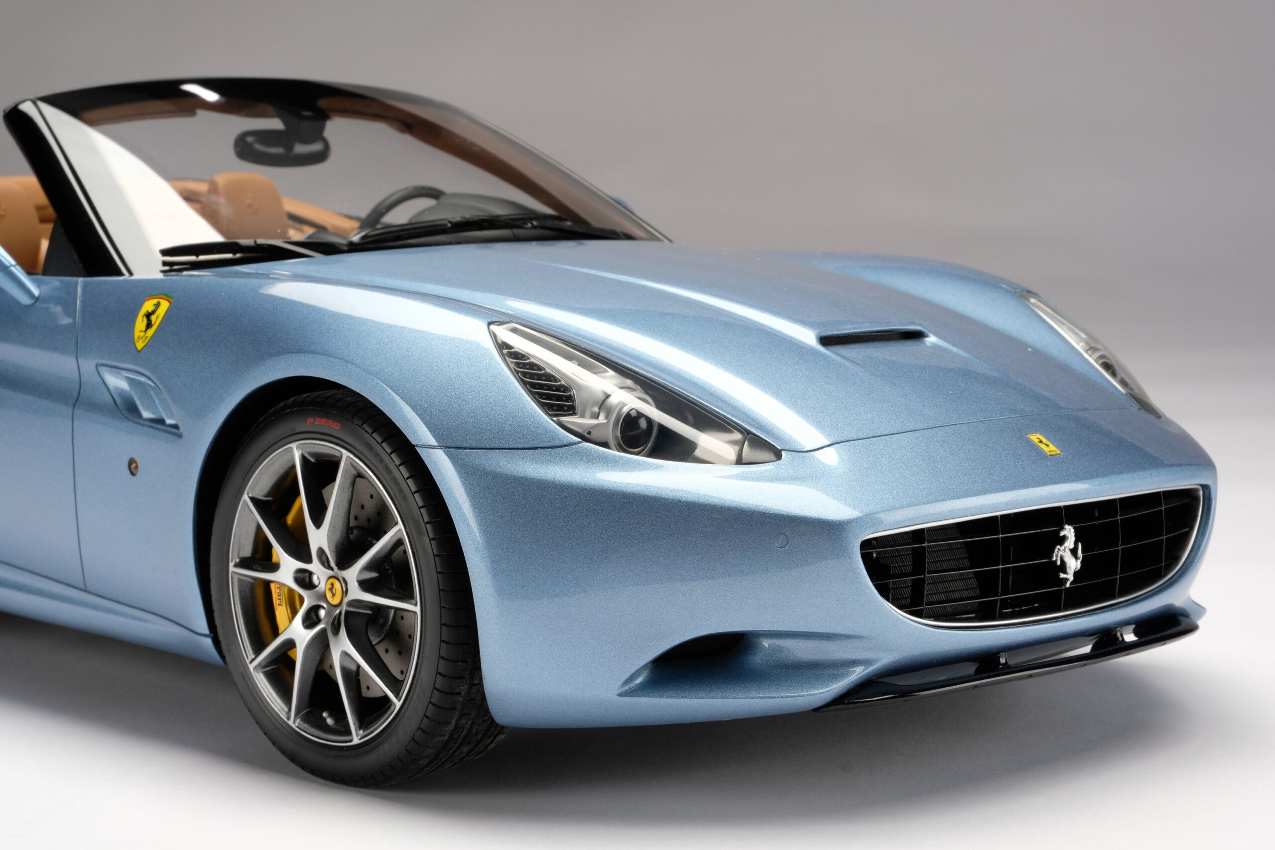 Amalgam Ferrari California (2008) - Rot, Blau | 1:8 - Image 34