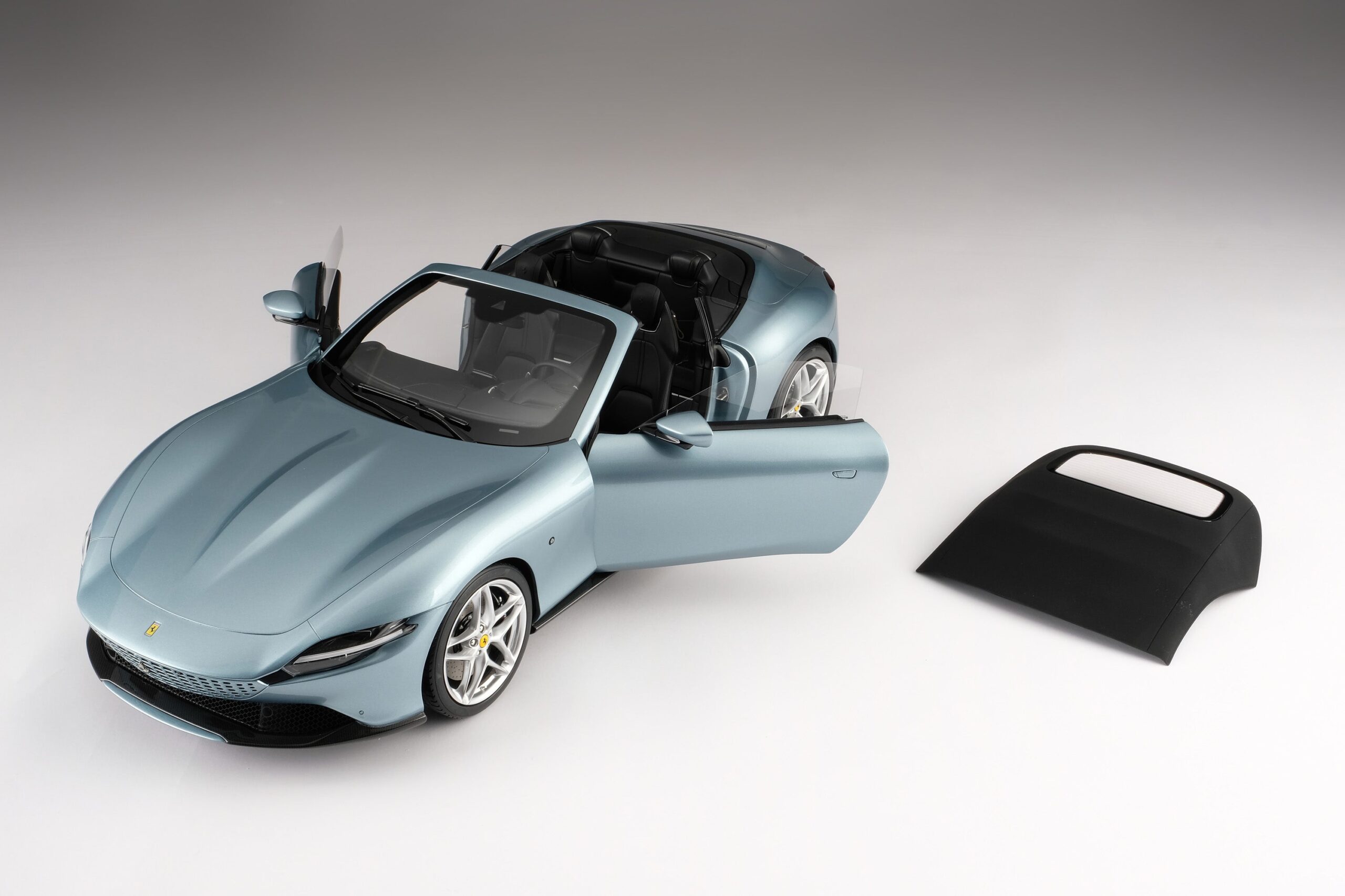 Amalgam Ferrari Roma Spider - Hellblau | 1:8 – Bild 10