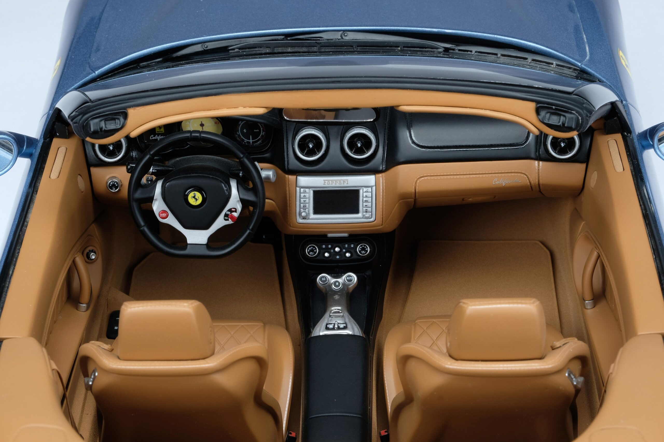 Amalgam Ferrari California (2008) - Rot, Blau | 1:8 - Image 35
