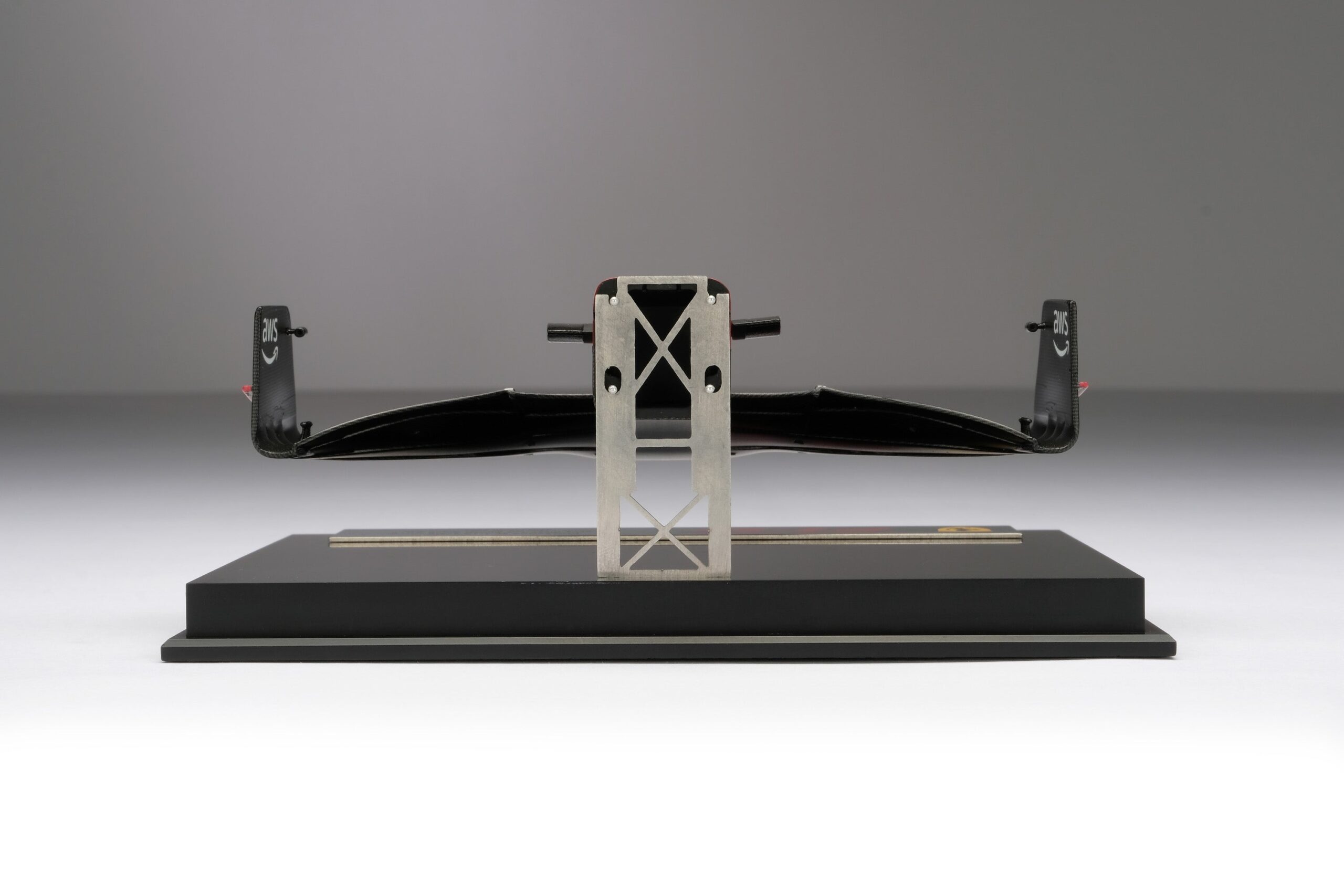 Amalgam Ferrari F1-75 Nosecone 2022 Bahrain Grand Prix - Rot | 1:12 - 画像10