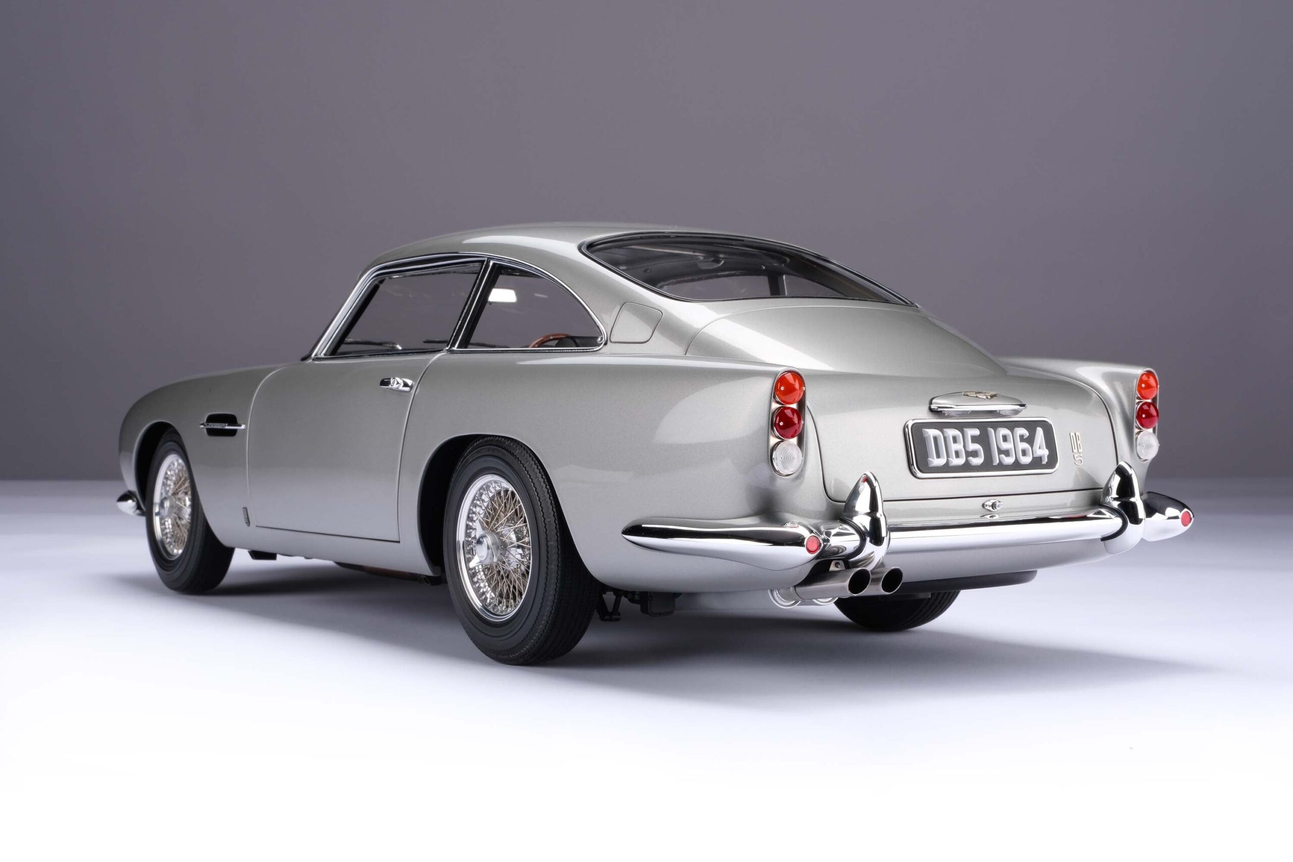 Amalgam Aston Martin DB5 Vantage (1964) - Silber | 1:8 - 画像10