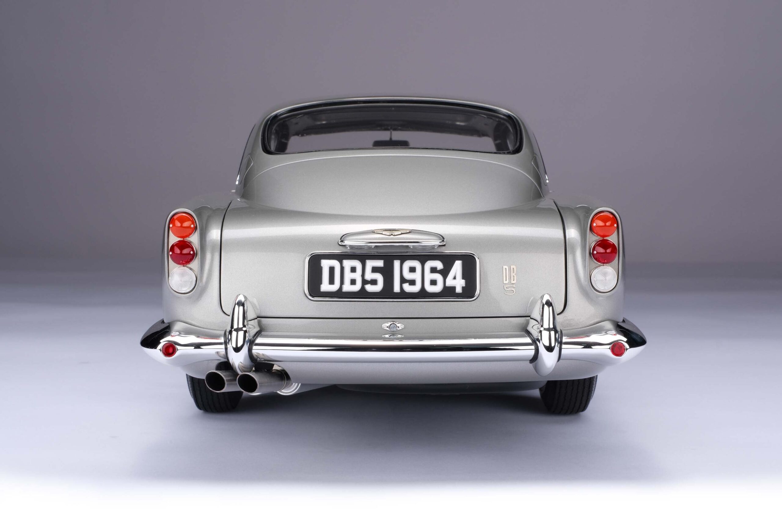 Amalgam Aston Martin DB5 Vantage (1964) - Silber | 1:8 - 画像9