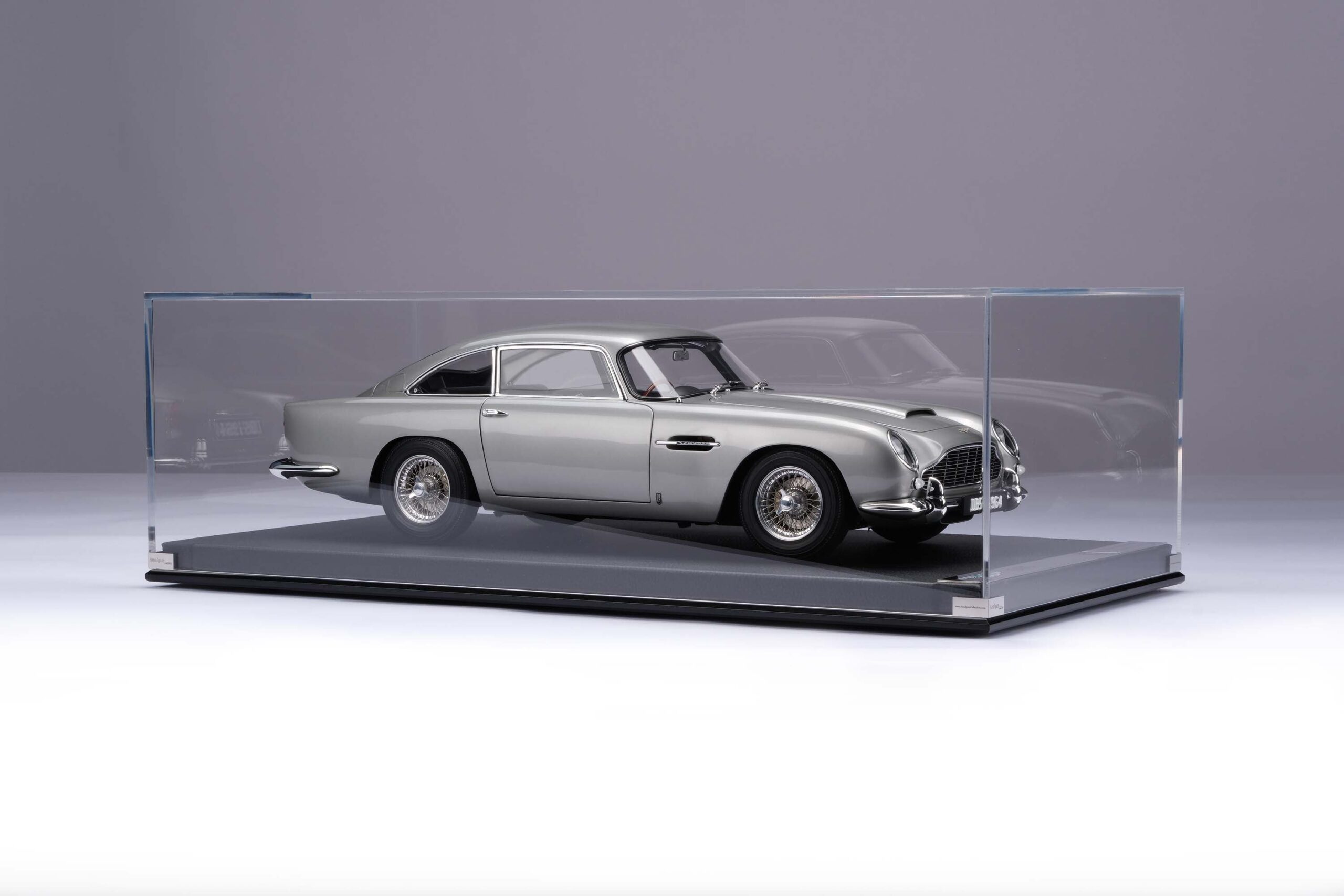 Amalgam Aston Martin DB5 Vantage (1964) - Silber | 1:8 - 画像20