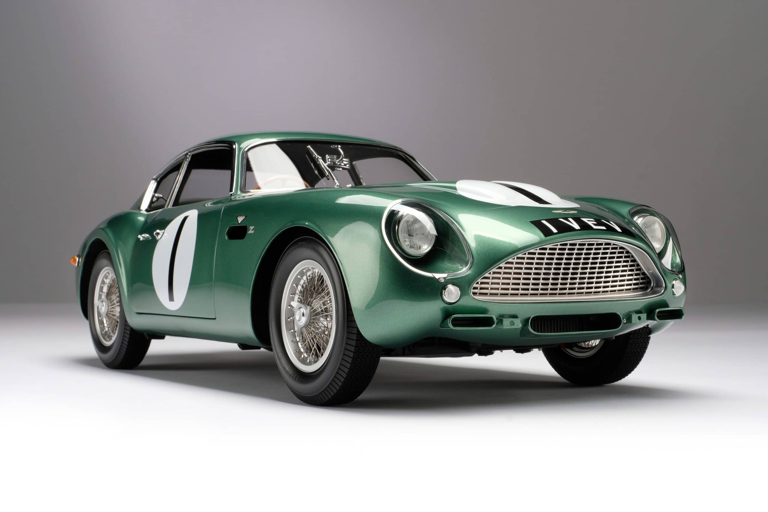 Amalgam Aston Martin DB4 GT Zagato 1961 Goodwood TT Salvadori - Grün | 1:8 - Image 5