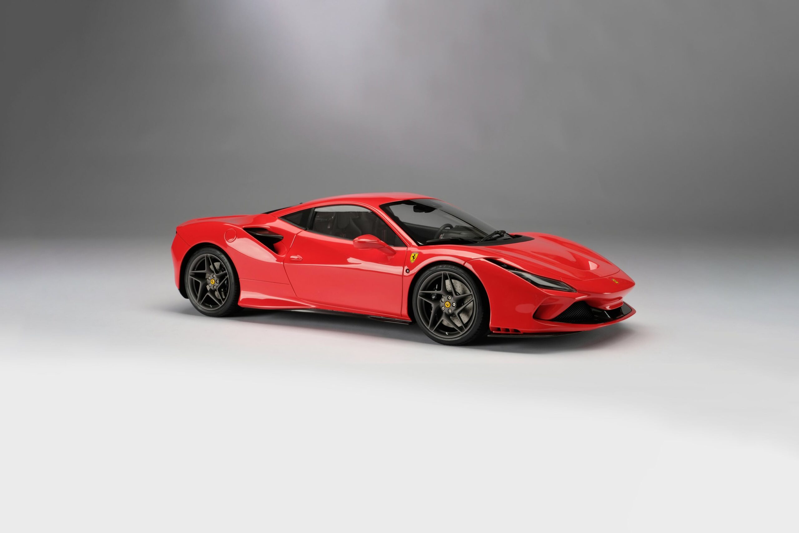 Amalgam Ferrari F8 Tributo (2019) | 1:8 – Bild 2