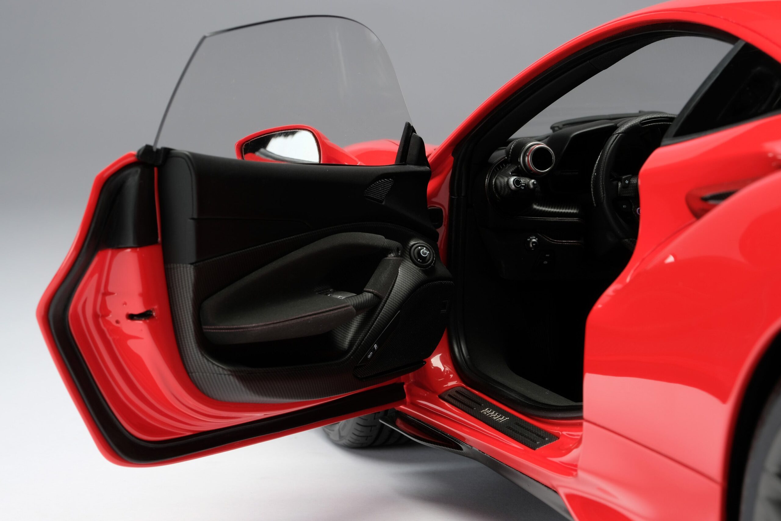 Amalgam Ferrari F8 Tributo (2019) | 1:8 – Bild 4