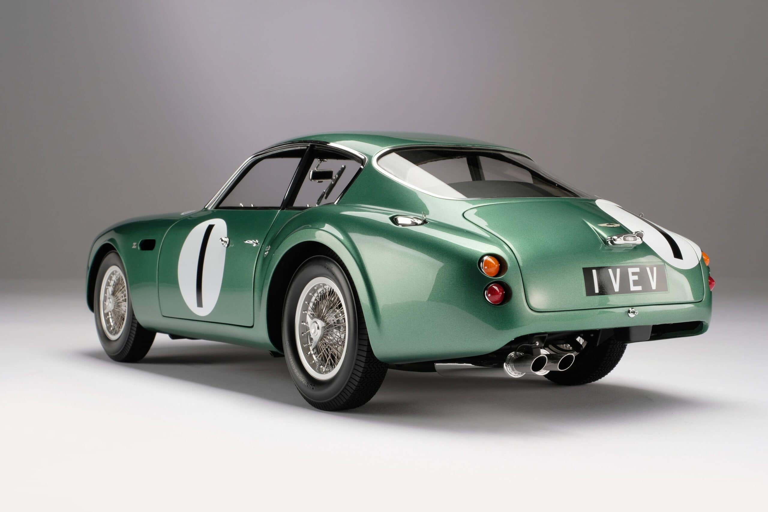 Amalgam Aston Martin DB4 GT Zagato 1961 Goodwood TT Salvadori - Grün | 1:8 - Image 25