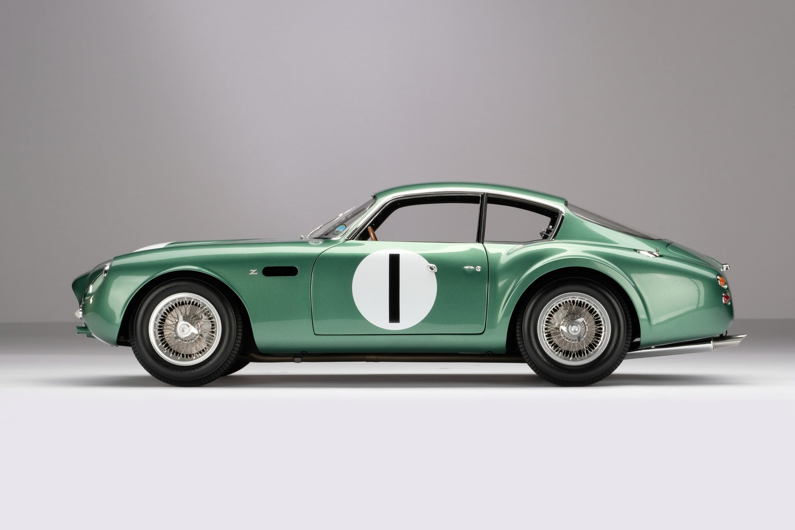 Amalgam Aston Martin DB4 GT Zagato 1961 Goodwood TT Salvadori - Grün | 1:8 - Image 17