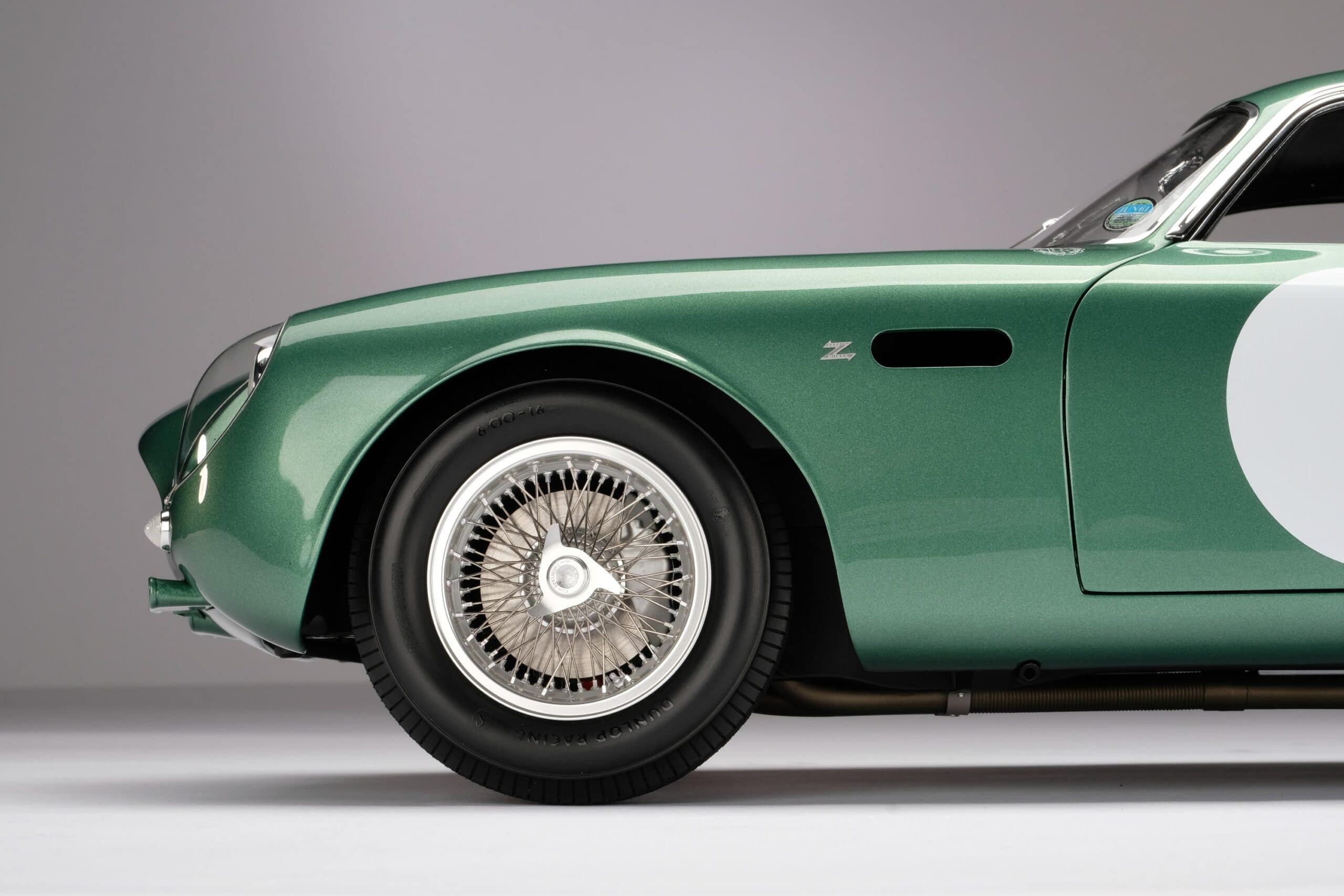 Amalgam Aston Martin DB4 GT Zagato 1961 Goodwood TT Salvadori - Grün | 1:8 - Image 18