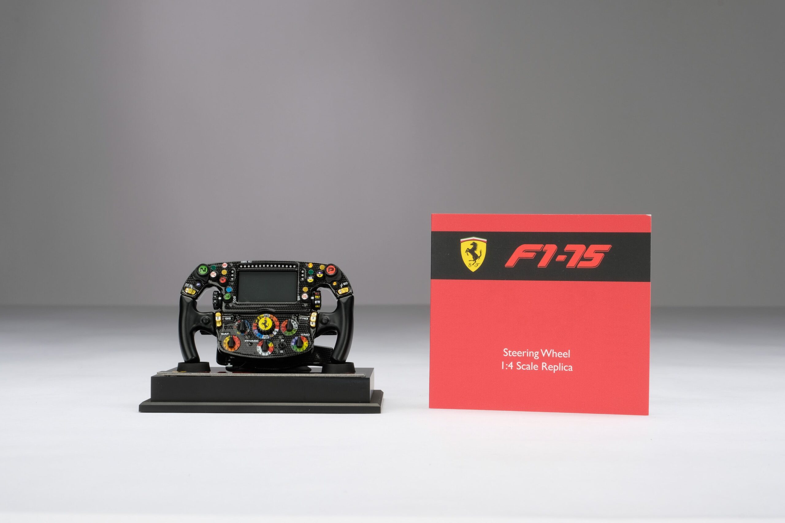 Amalgam Ferrari F1-75 Lenkrad (2022) | 1:4 - Image 15