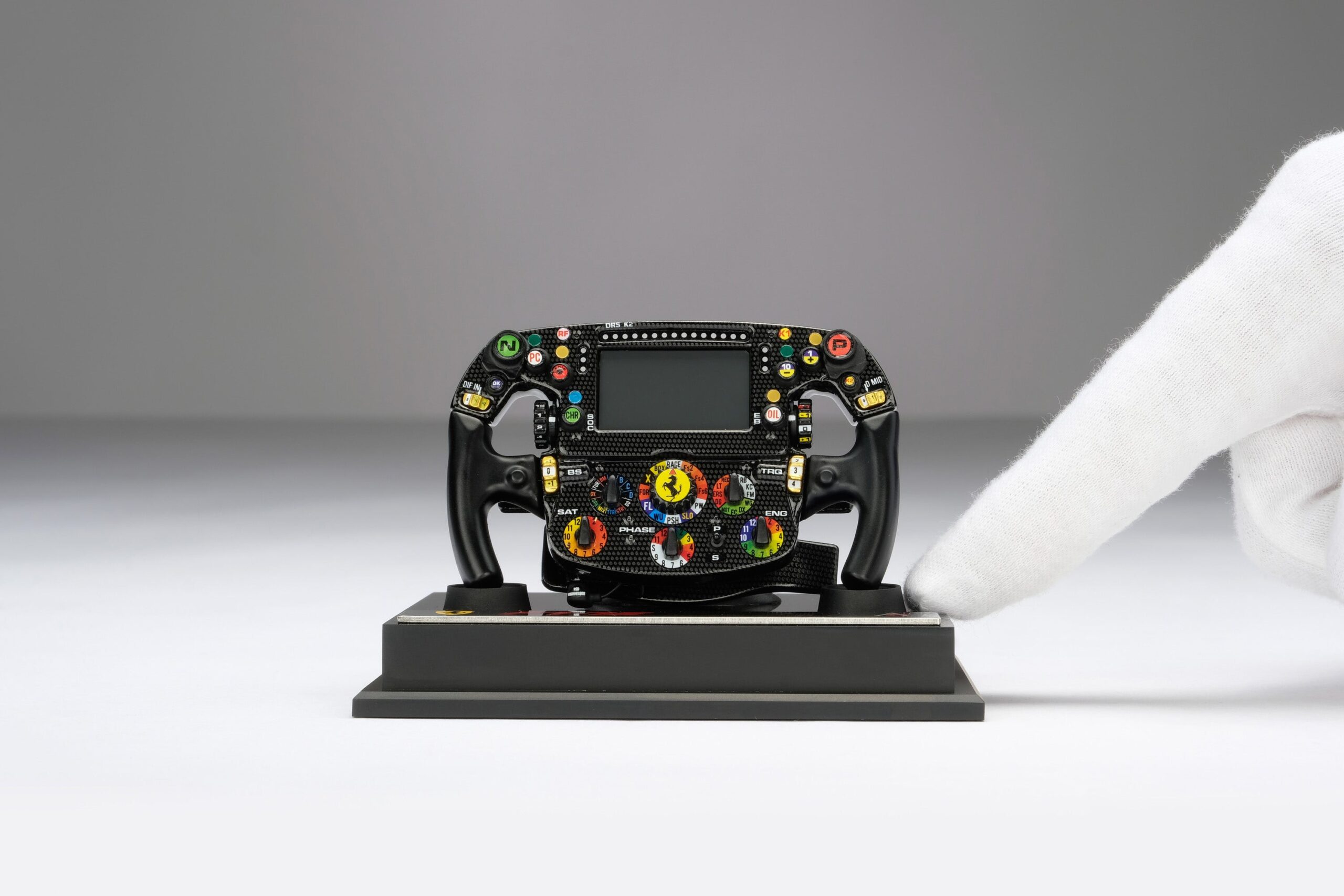 Amalgam Ferrari F1-75 Lenkrad (2022) | 1:4 - Image 4