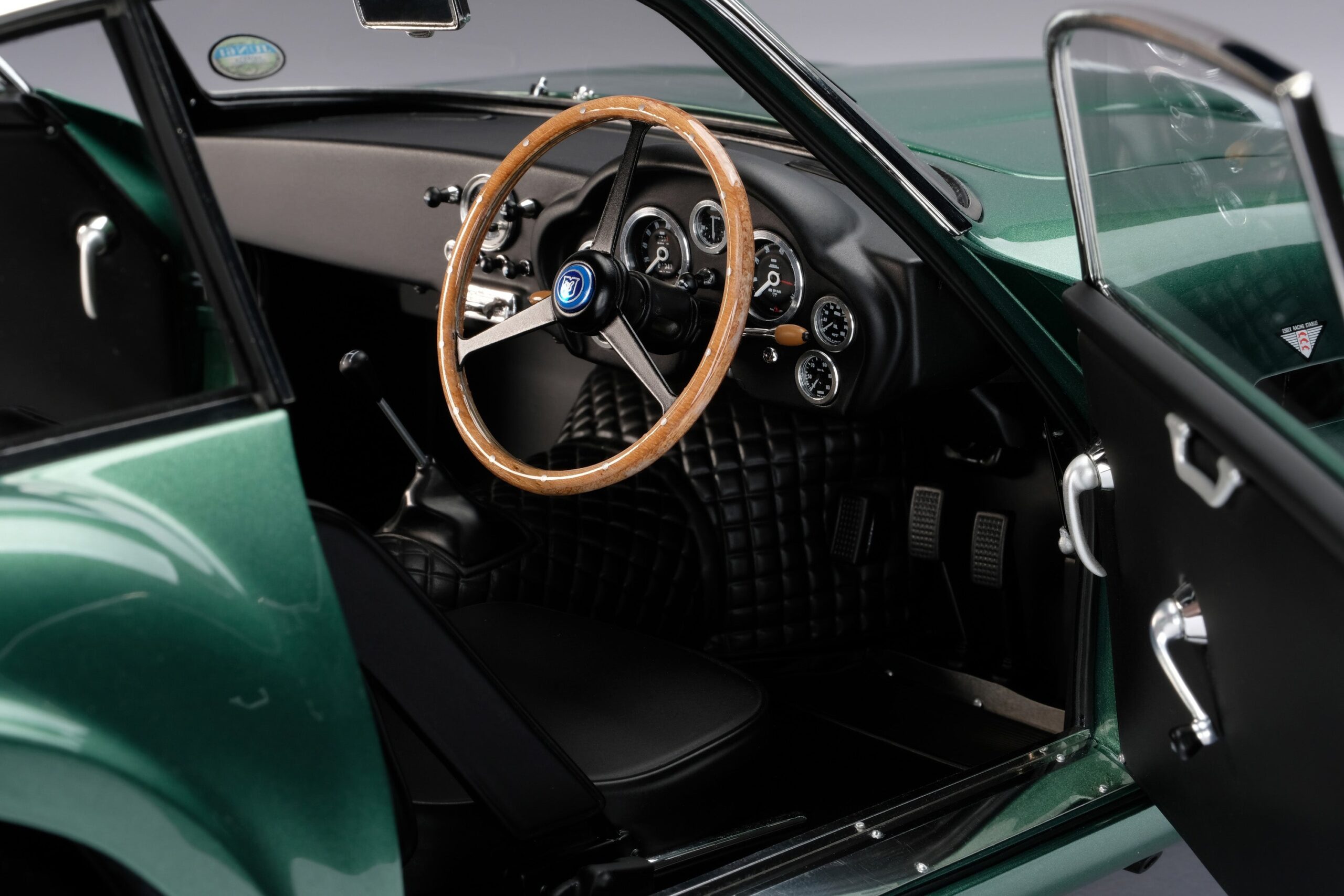 Amalgam Aston Martin DB4 GT Zagato 1961 Goodwood TT Salvadori - Grün | 1:8 - Image 13