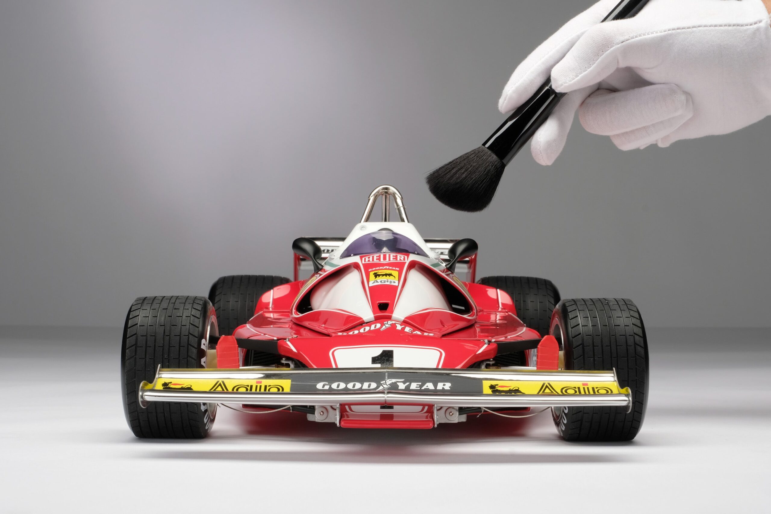 Amalgam Ferrari 312 T2 (1976) Niki Lauda - Rot | 1:8 - Image 4