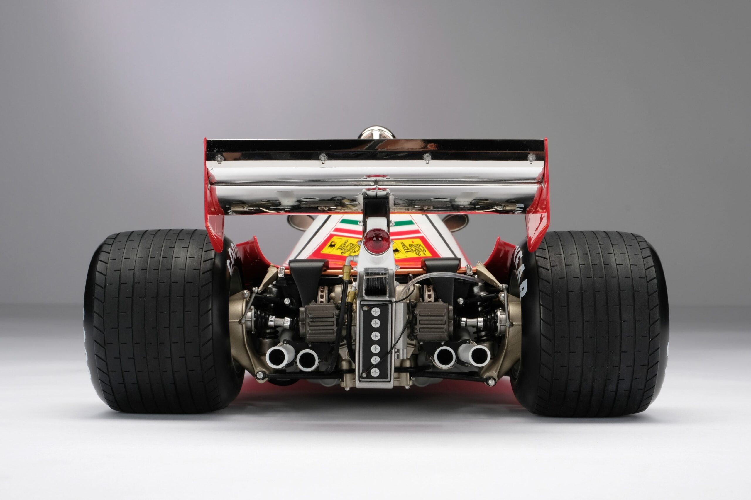 Amalgam Ferrari 312 T2 (1976) Niki Lauda - Rot | 1:8 - Image 14