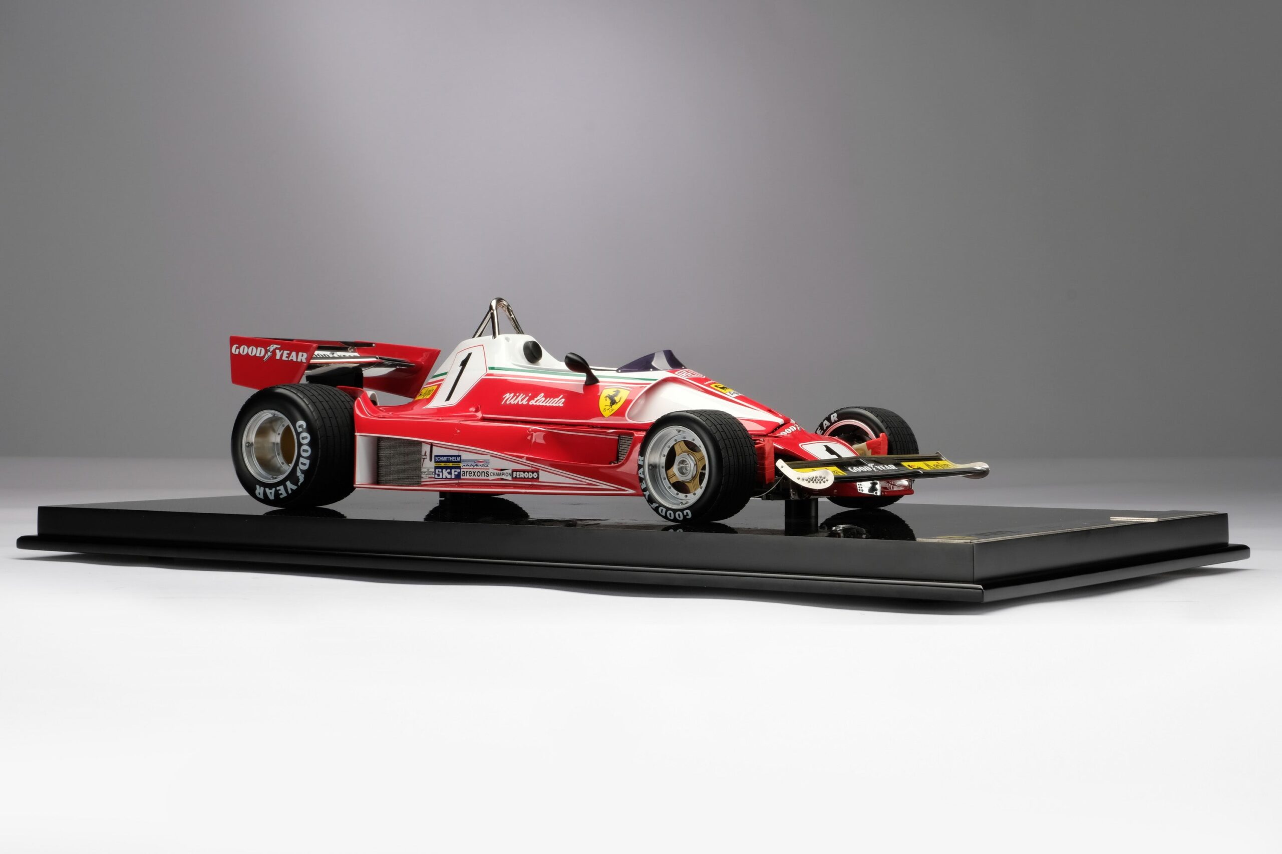 Amalgam Ferrari 312 T2 (1976) Niki Lauda - Rot | 1:8 - Image 19