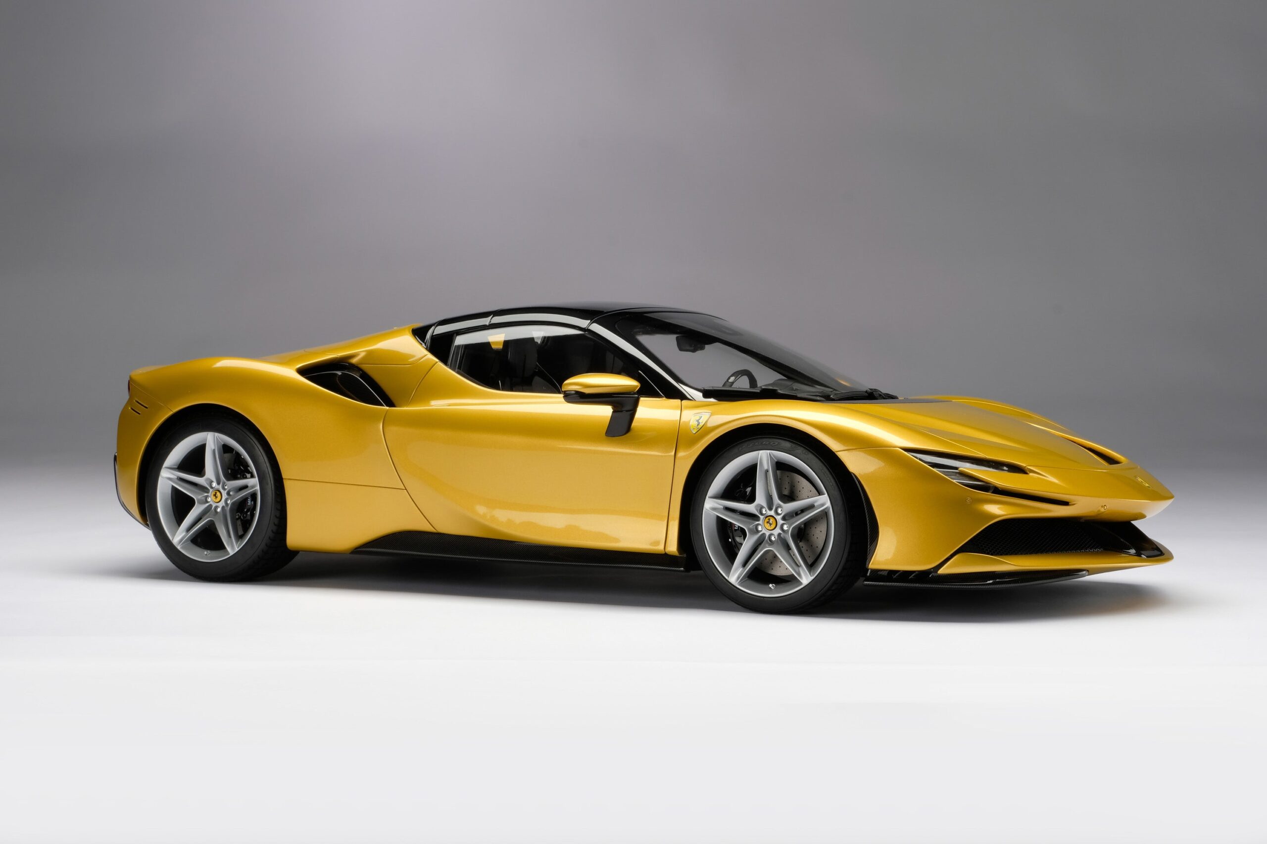 Amalgam Ferrari SF90 Spider (2020) | 1:8 - Image 6