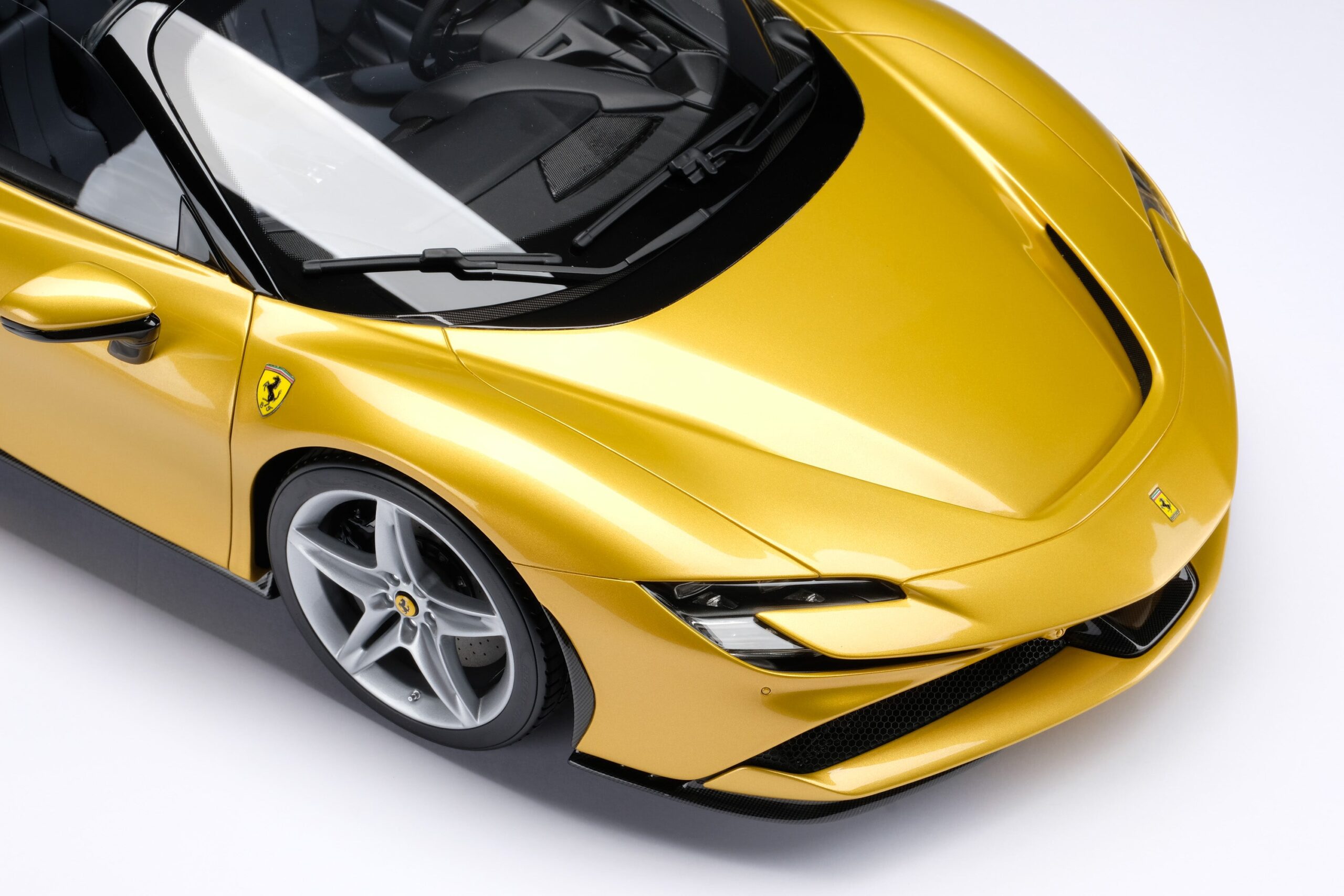 Amalgam Ferrari SF90 Spider (2020) | 1:8 - Image 10