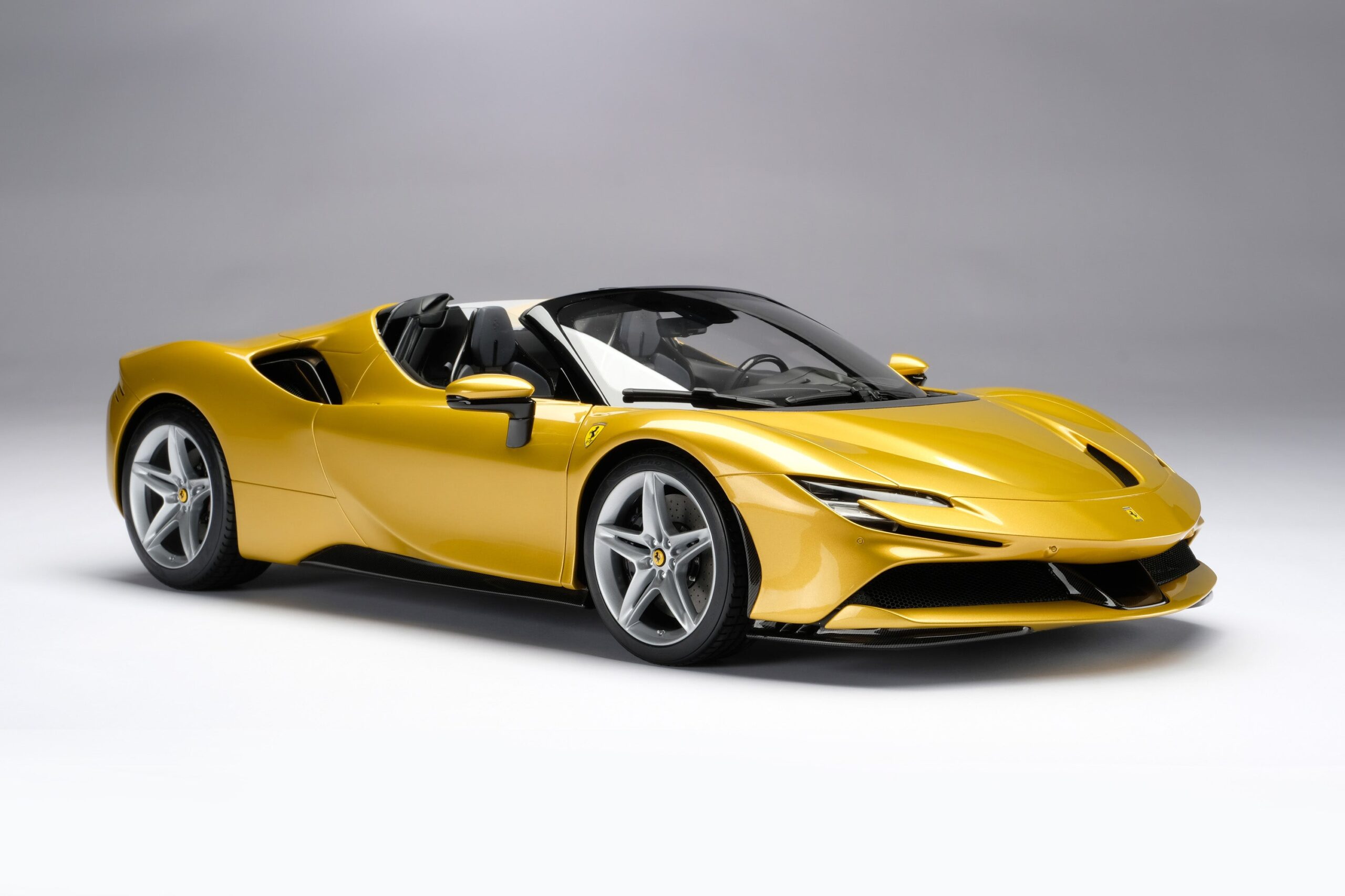 أمالغام فيراري إس إف 90 سبايدر (2020) | 1:8