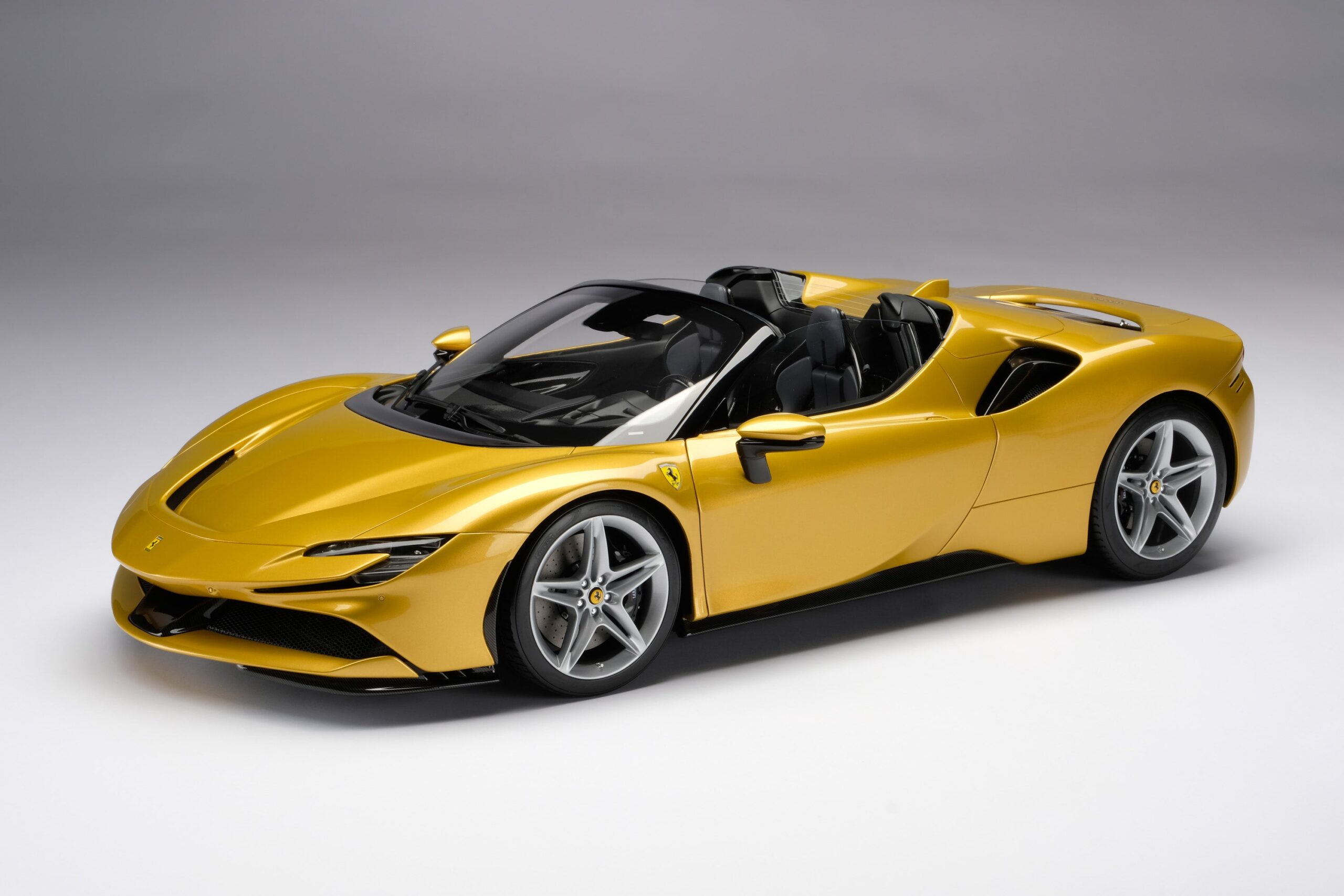 Amalgam Ferrari SF90 Spider (2020) | 1:8 - Image 16