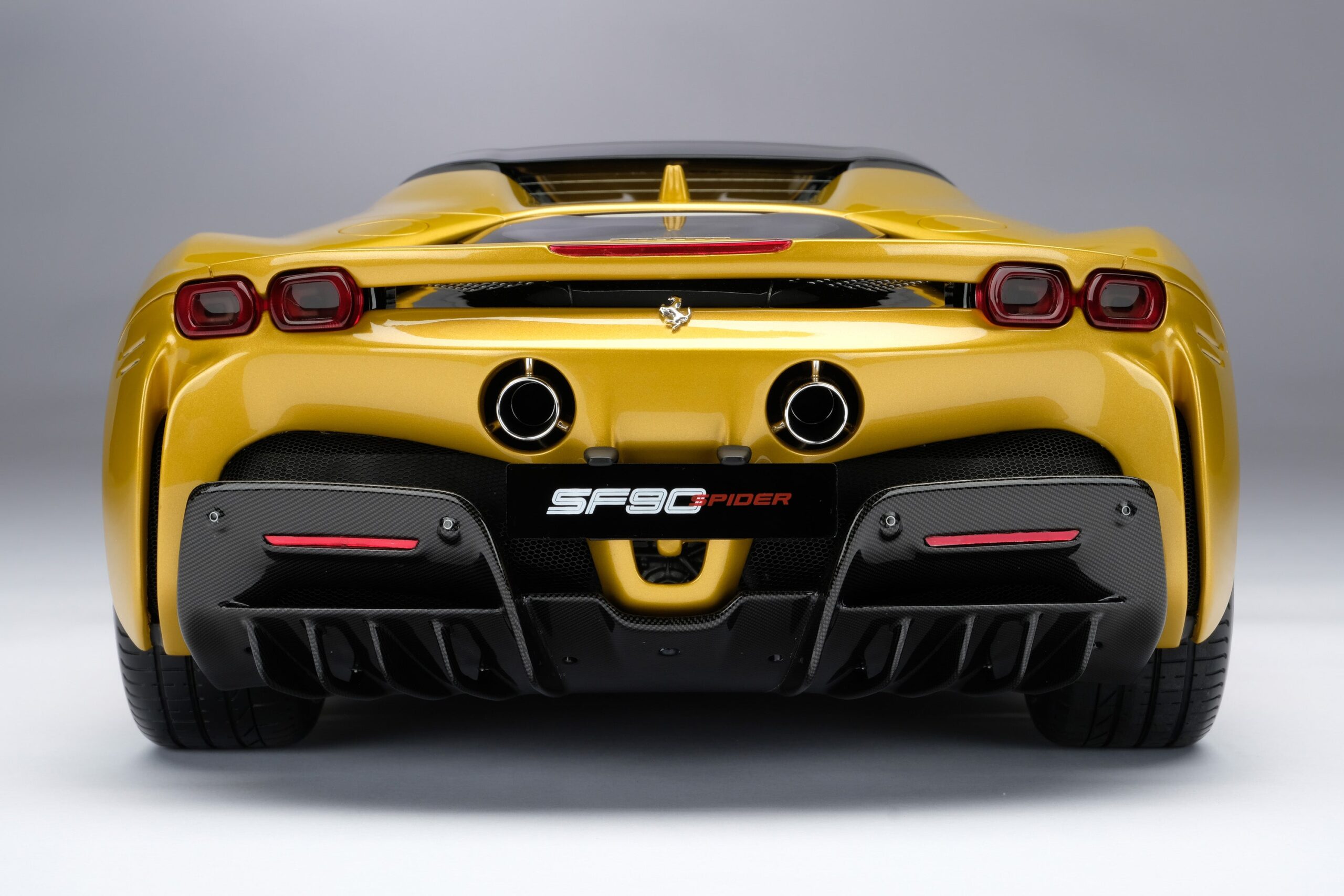 Amalgam Ferrari SF90 Spider (2020) | 1:8 - Image 9