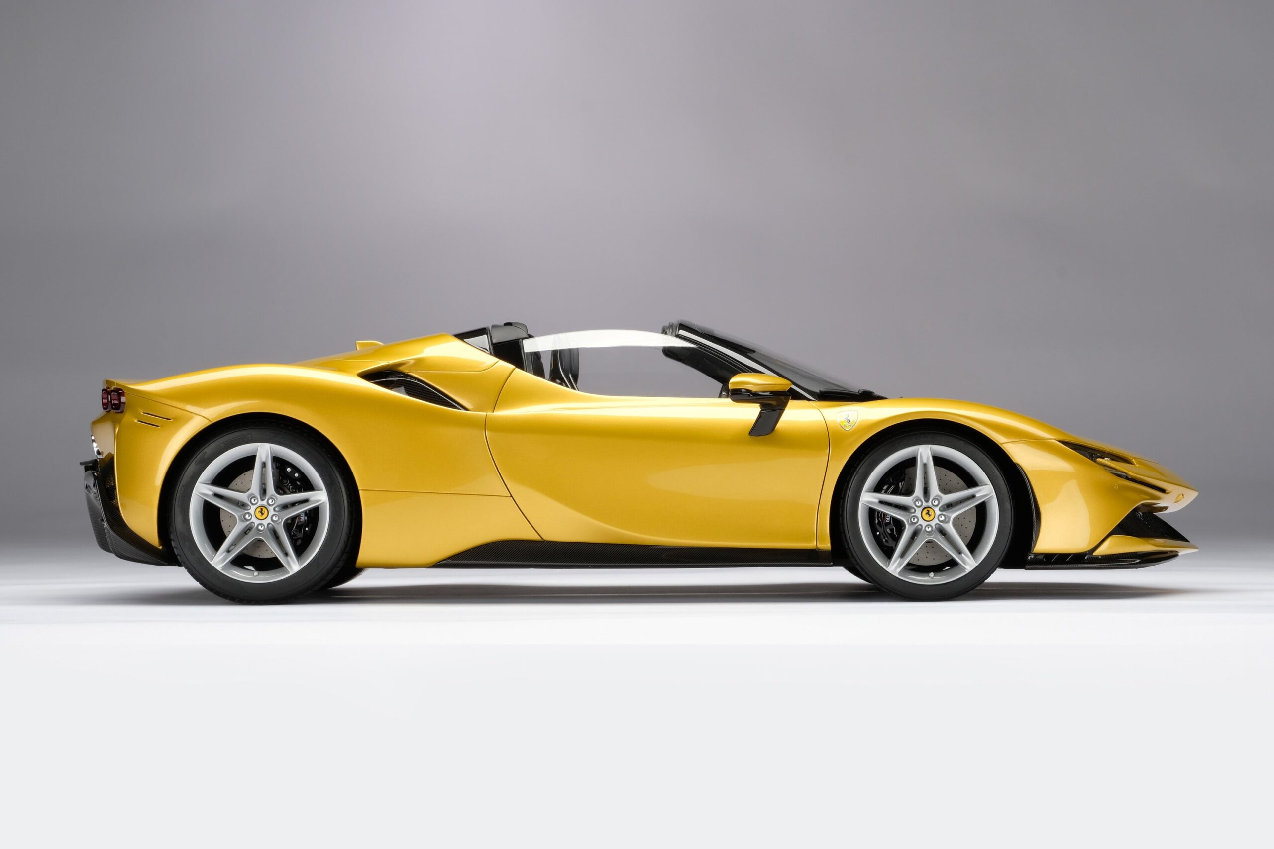 Amalgam Ferrari SF90 Spider (2020) | 1:8 - Image 17