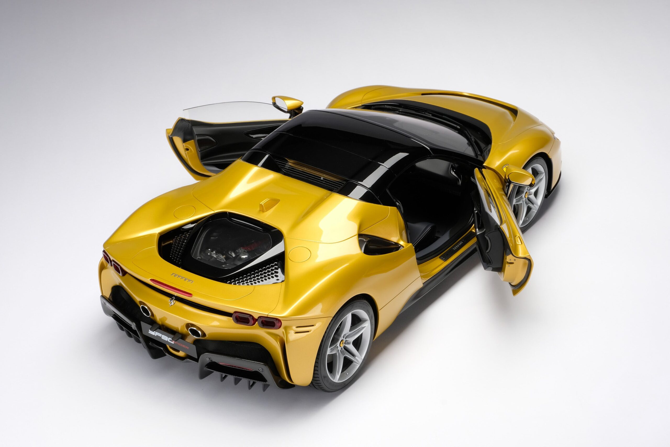 Amalgam Ferrari SF90 Spider (2020) | 1:8 - Image 20