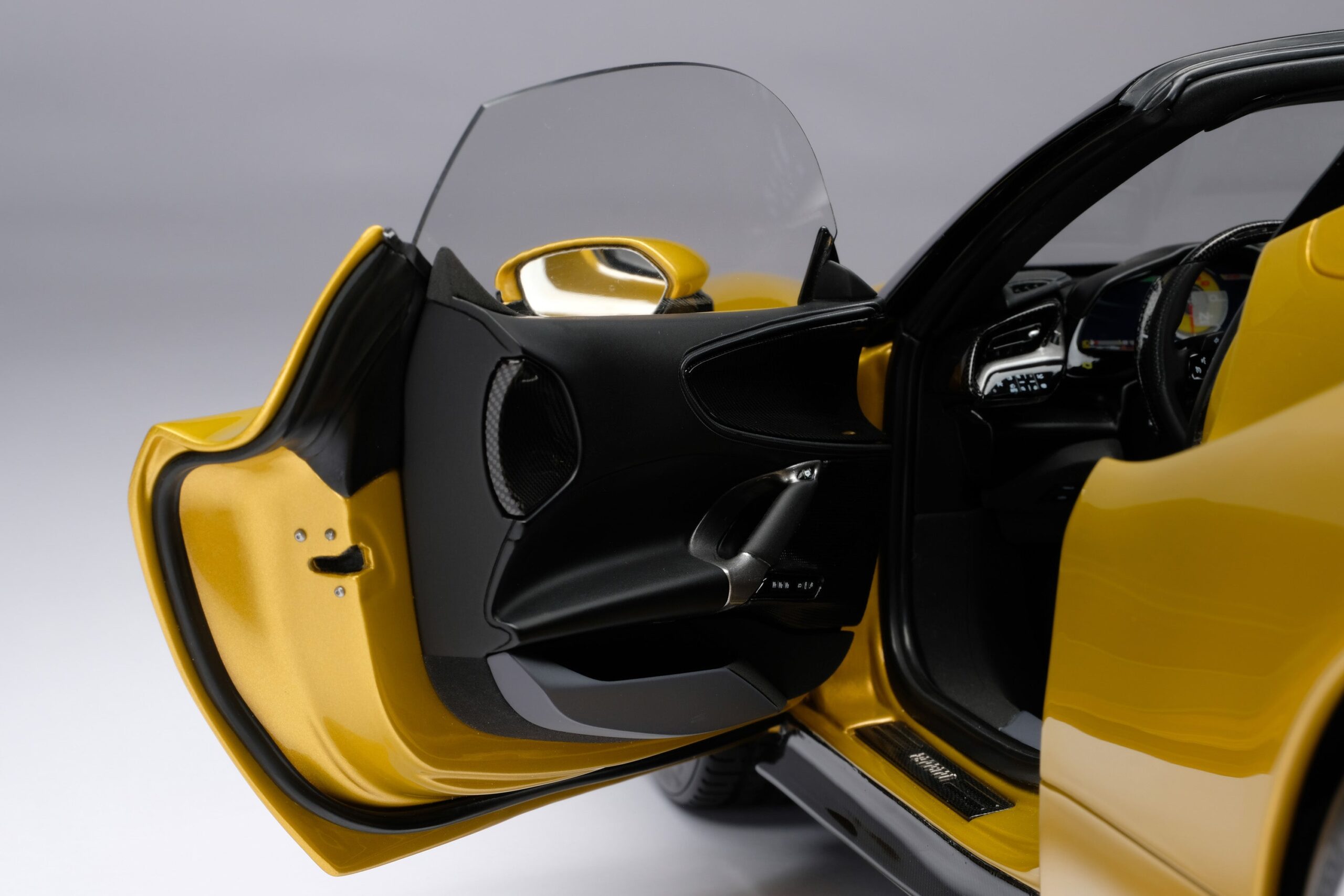 Amalgam Ferrari SF90 Spider (2020) | 1:8 - Image 14