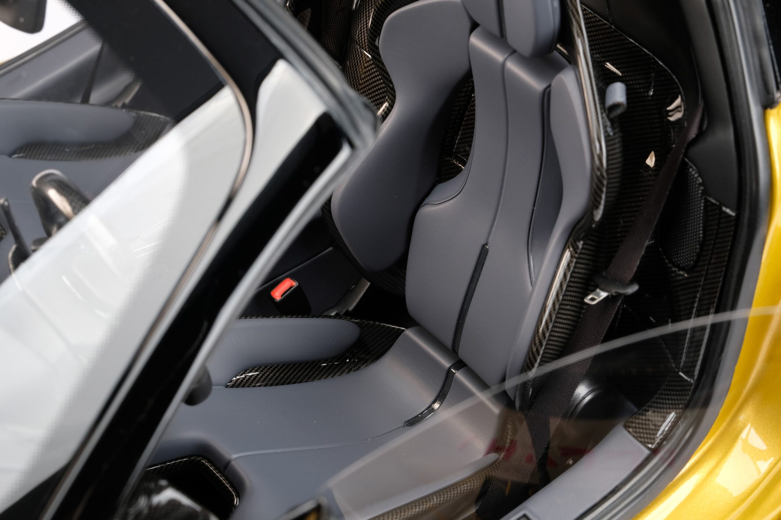 Amalgam Ferrari SF90 Spider (2020) | 1:8 - Image 5