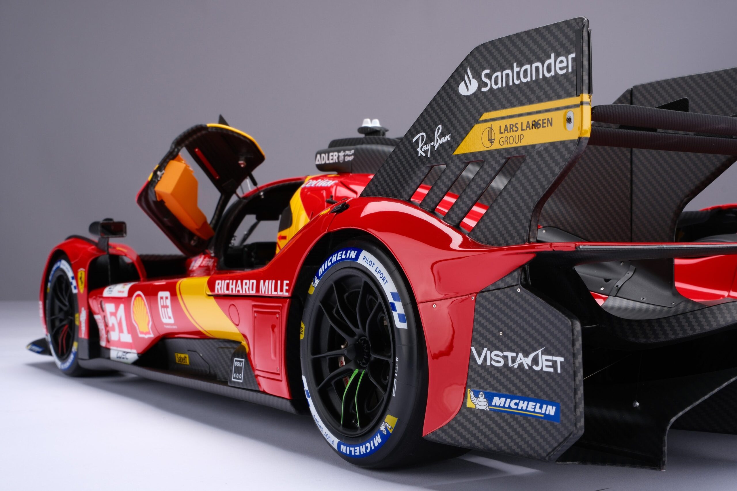Amalgam Ferrari 499P 2023 Le Mans - Rot | 1:8 - 画像13