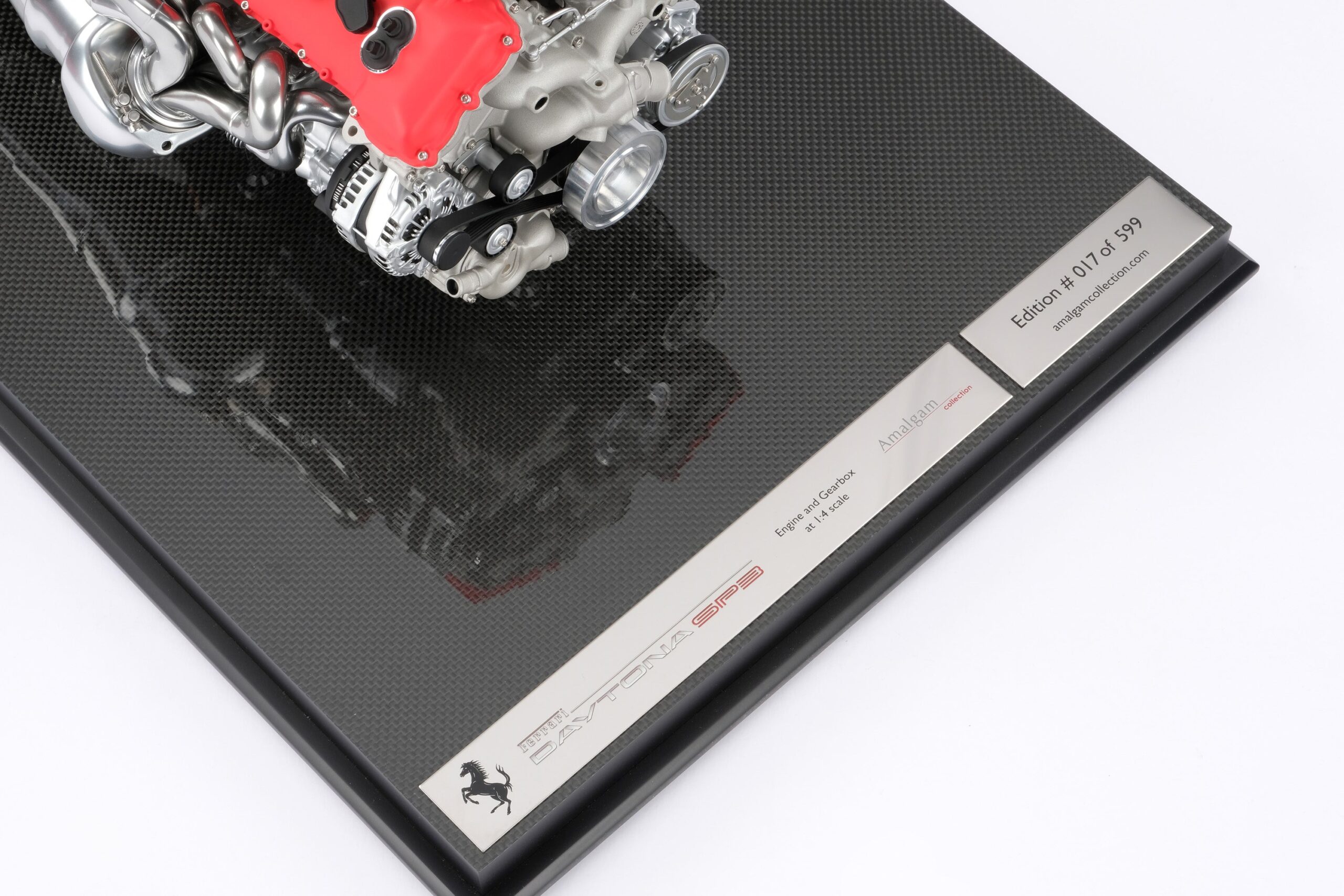 Amalgam Ferrari Daytona SP3 V12 F140HC Motor und Getriebe | 1:4 - 画像23