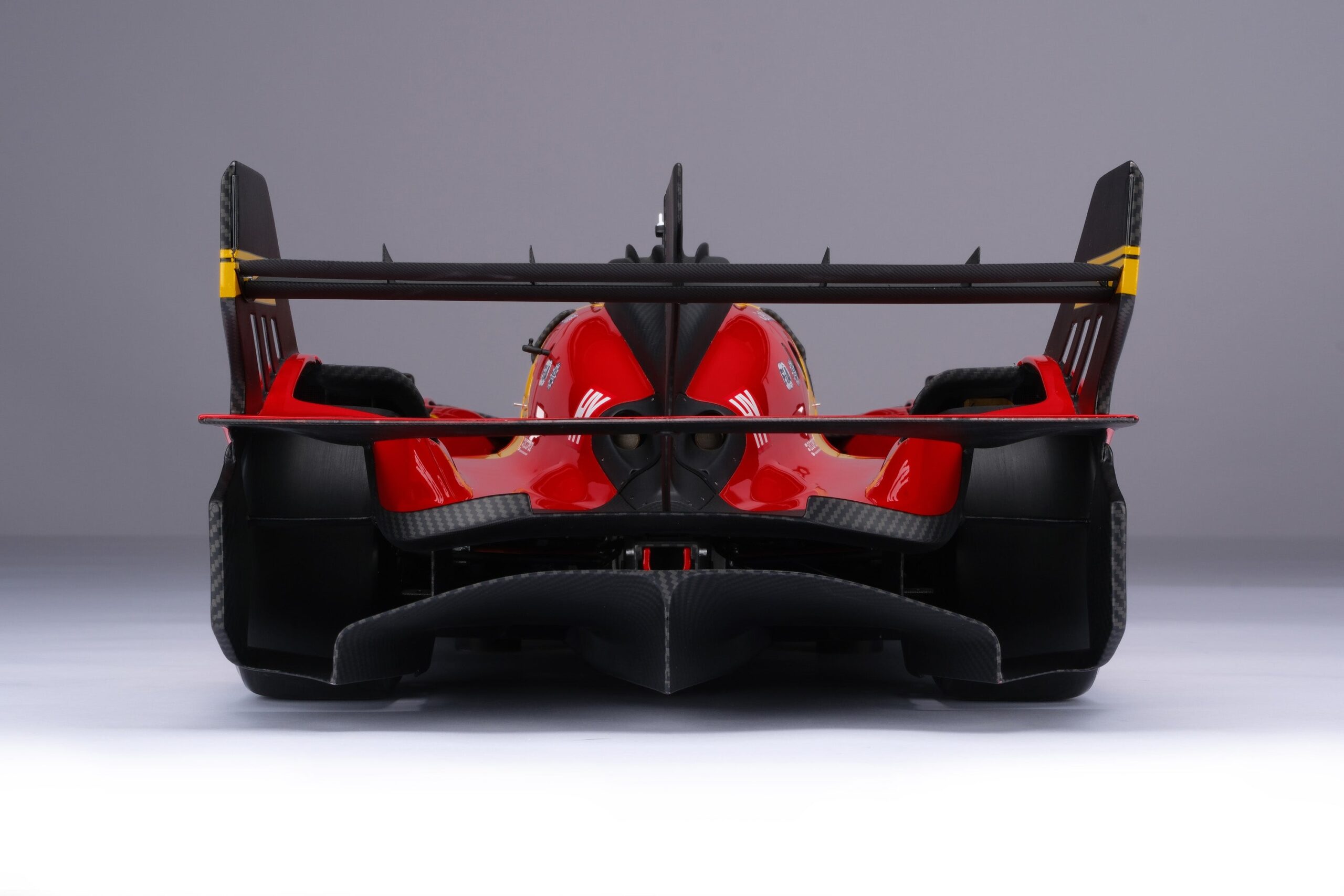 Amalgam Ferrari 499P 2023 Le Mans - Rot | 1:8 - 画像8