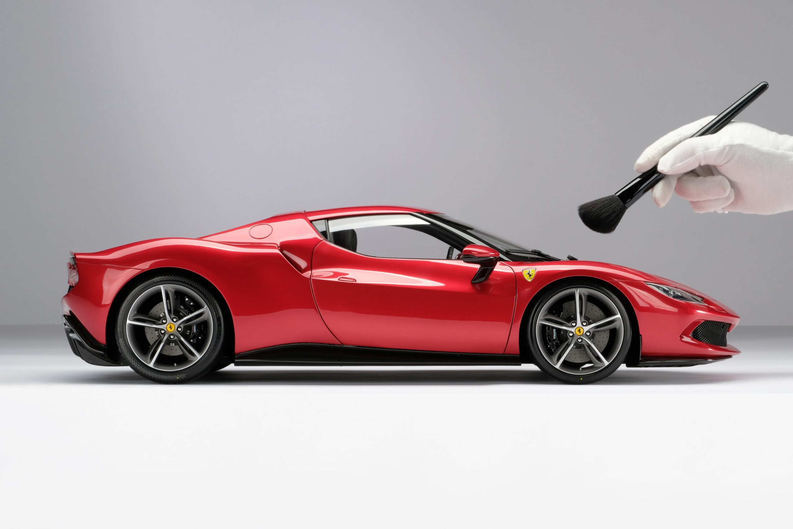 Amalgam Ferrari 296 GTB (2021) - Rot | 1:8 - 画像4