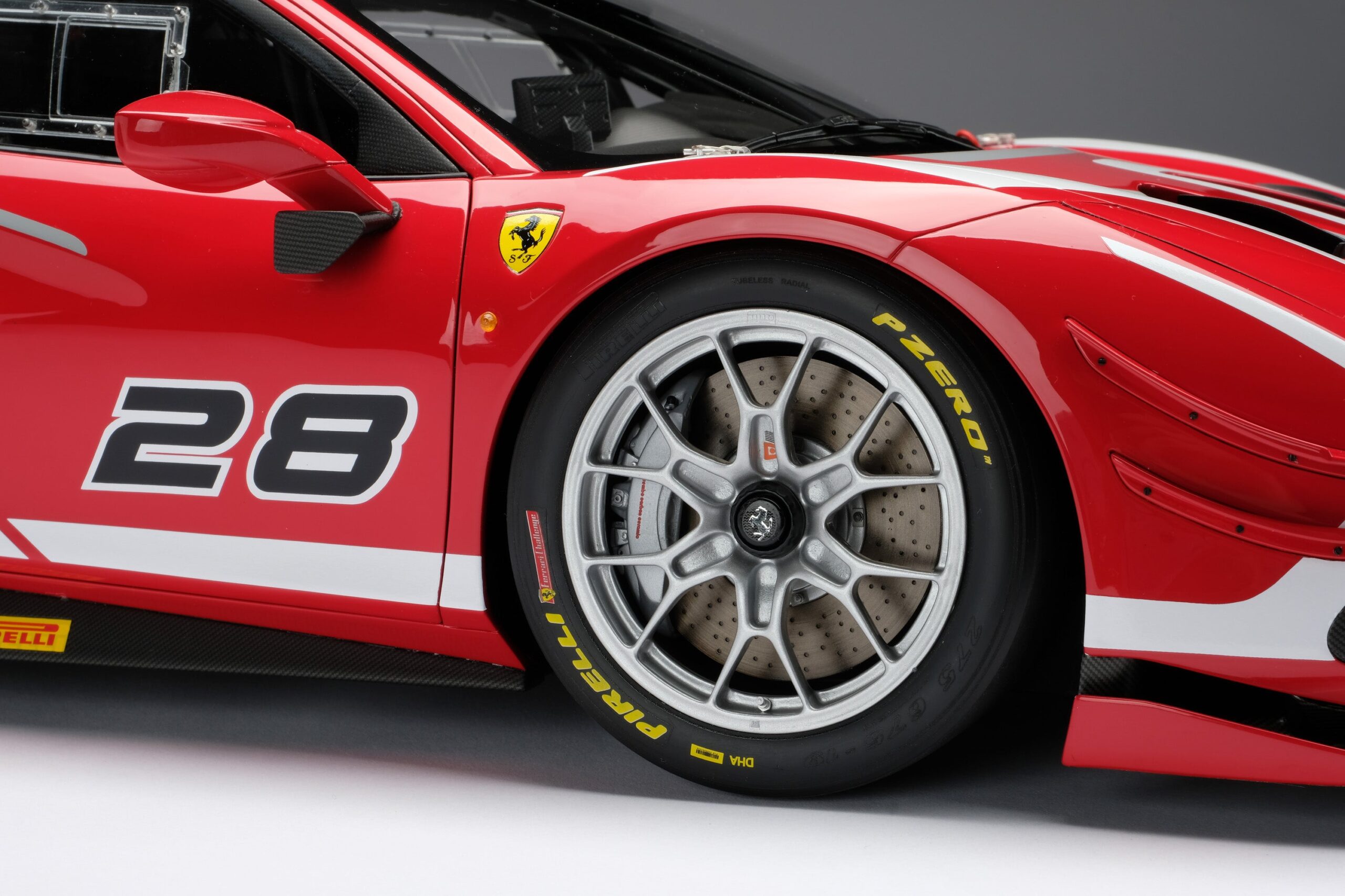 Amalgam Ferrari 488 Challenge Evo (2020) | 1:8 - Image 16