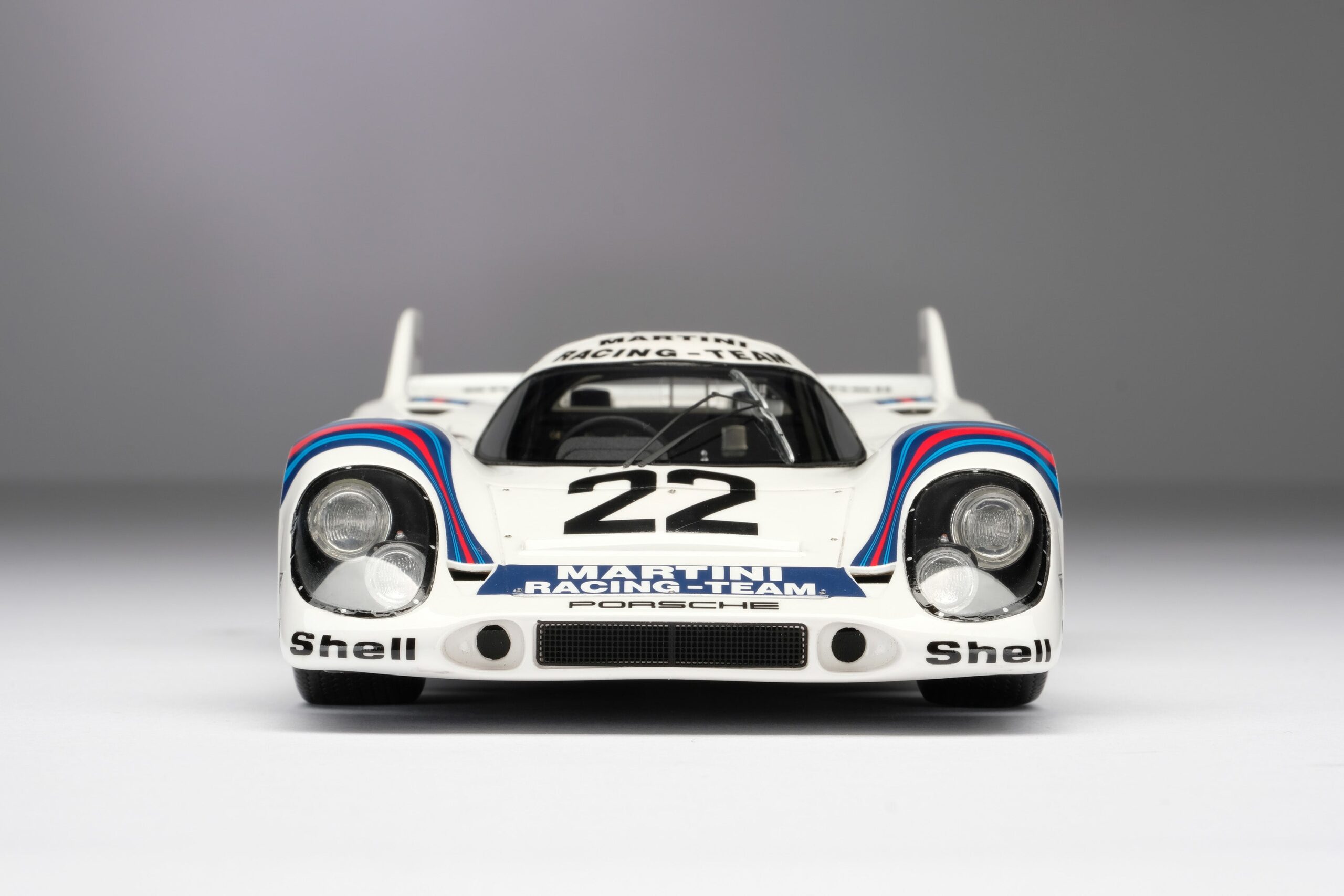 Amalgam Porsche 917 KH 1971 Le Mans Winner Martini Livery | 1:18 - Imagen 5