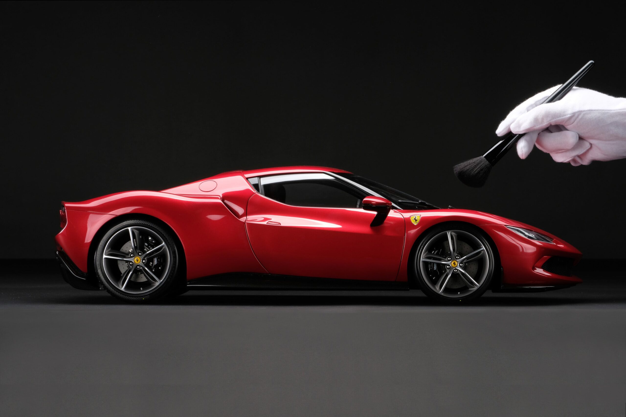 Amalgam Ferrari 296 GTB (2021) - Rot | 1:8 - 画像3
