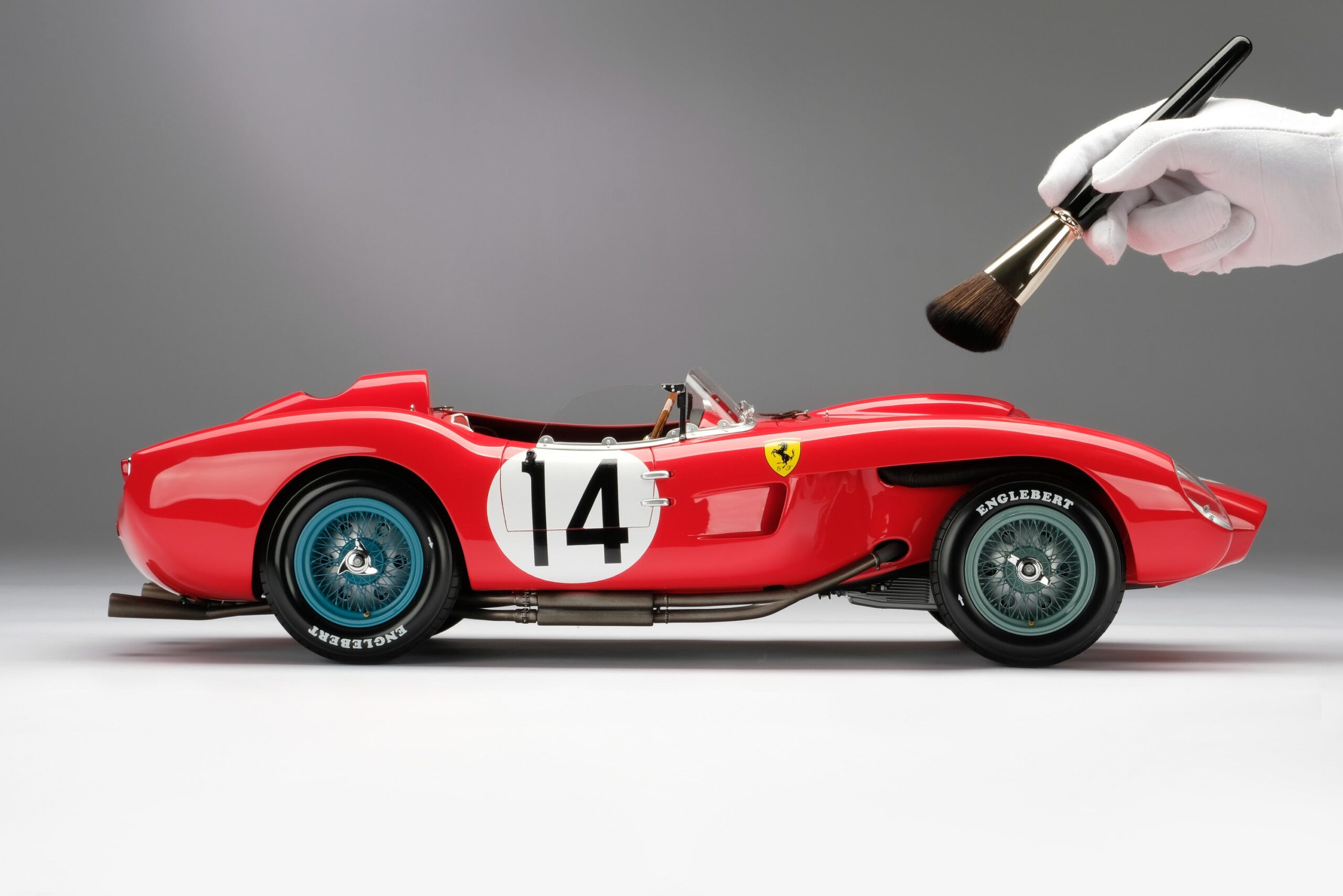 Amalgam Ferrari 250 TR 1958 Sebring 12 Hours Winner | 1:8 - Image 3
