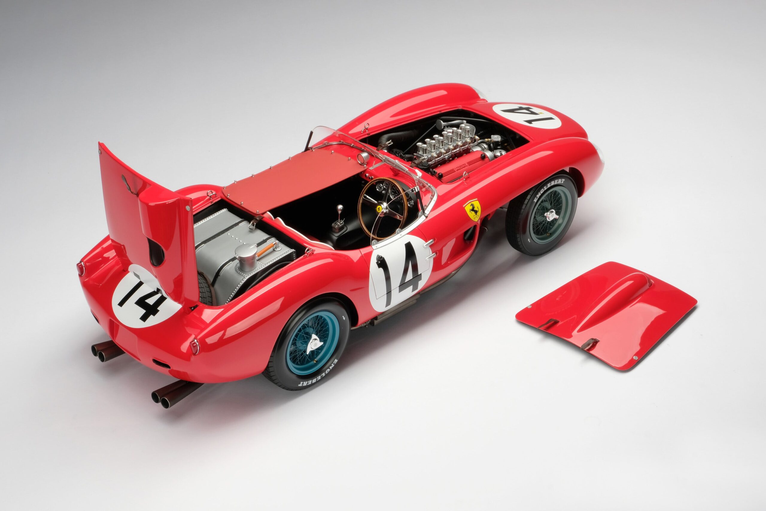 Amalgam Ferrari 250 TR 1958 Sebring 12 Hours Winner | 1:8 - Image 22