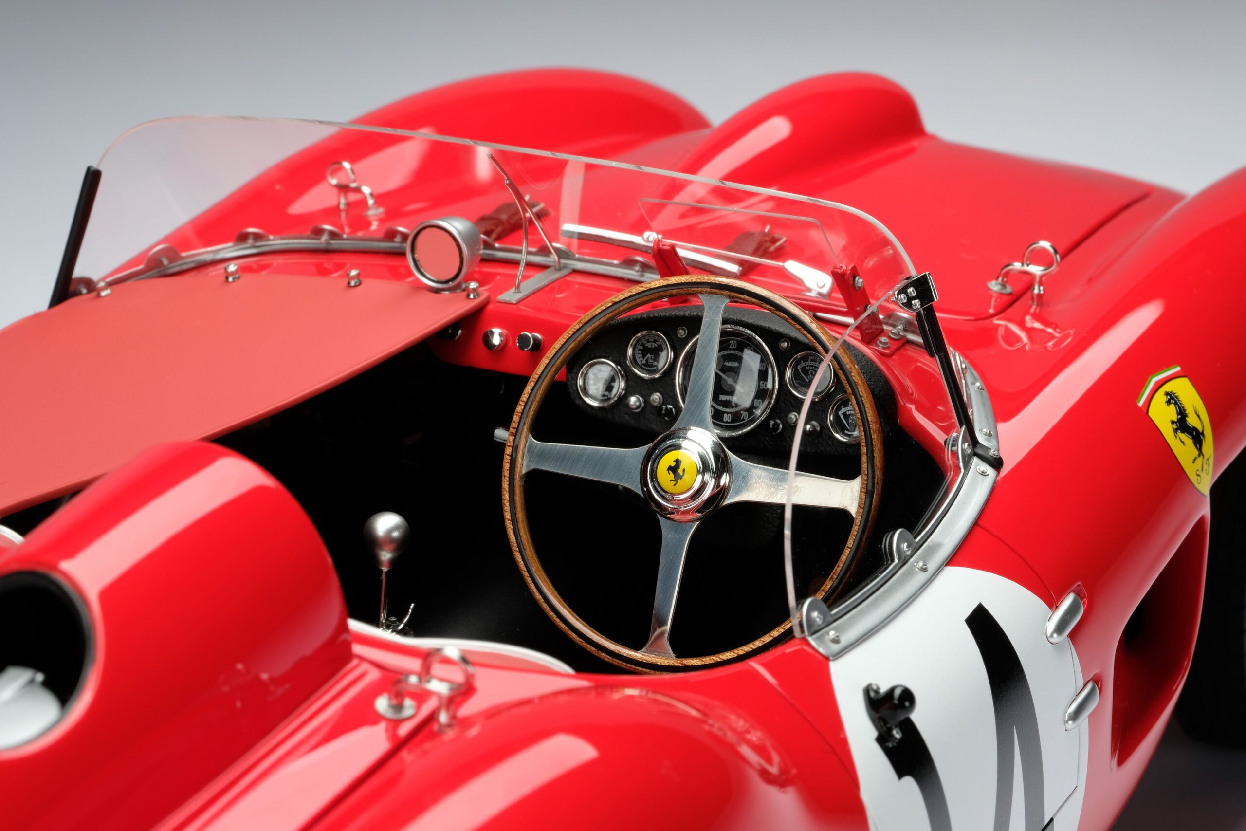 Amalgam Ferrari 250 TR 1958 Sebring 12 Hours Winner | 1:8 - Image 5