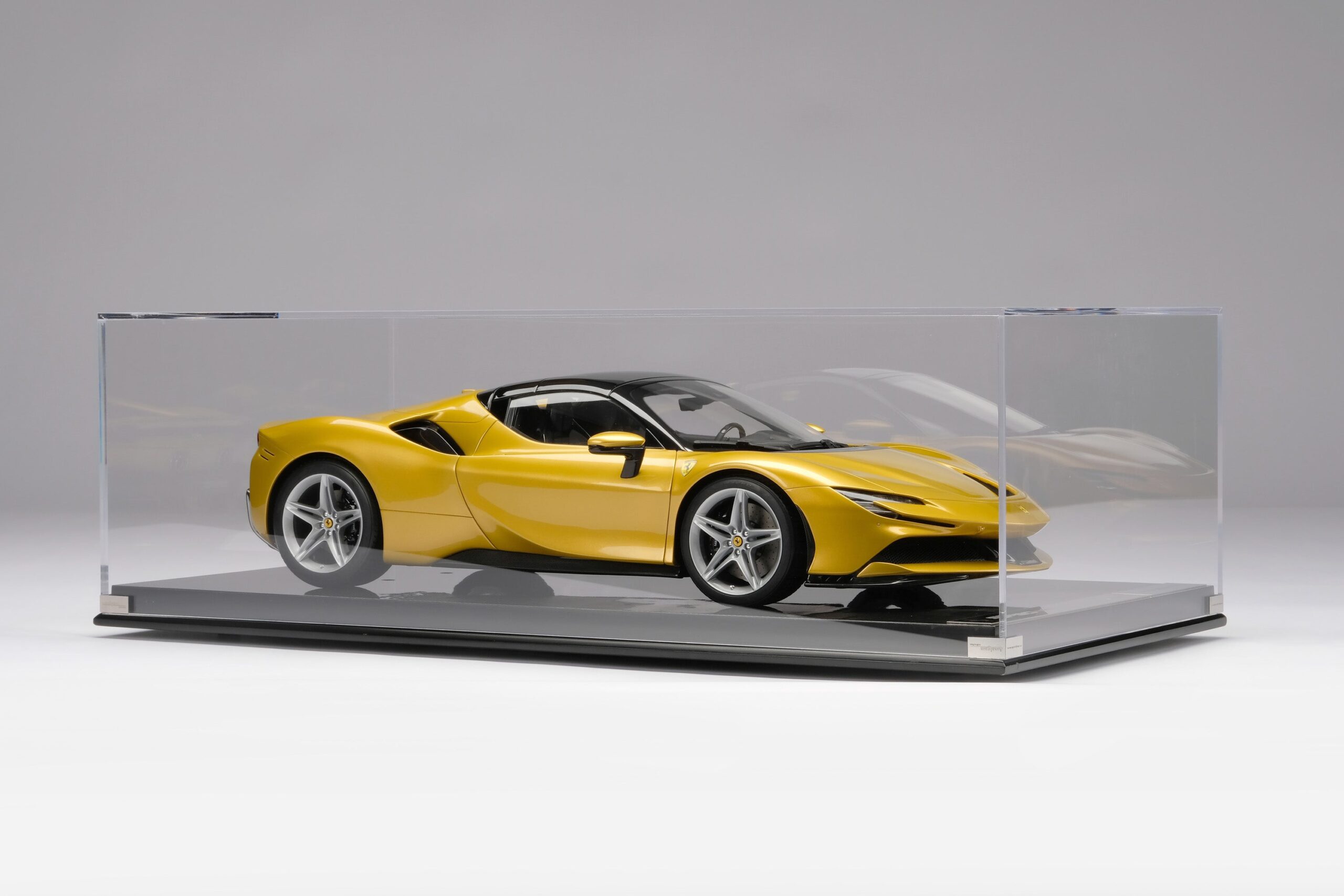 Amalgam Ferrari SF90 Spider (2020) | 1:8 - Image 22