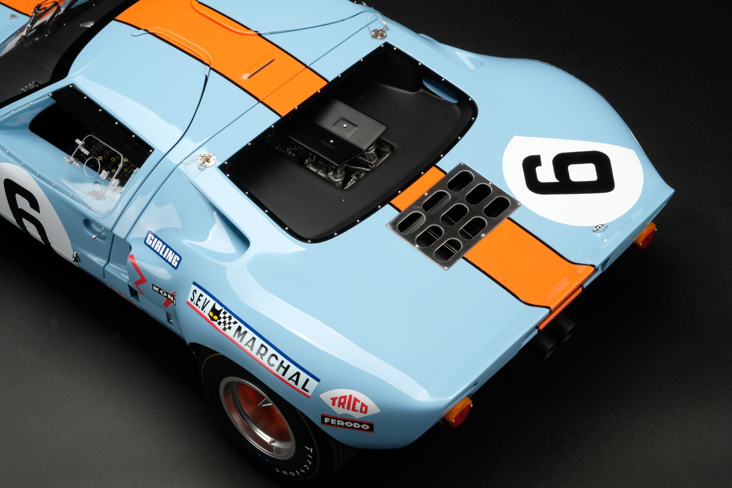 Amalgam Ford GT40 1969 Le Mans Winner | 1:8 - Image 20