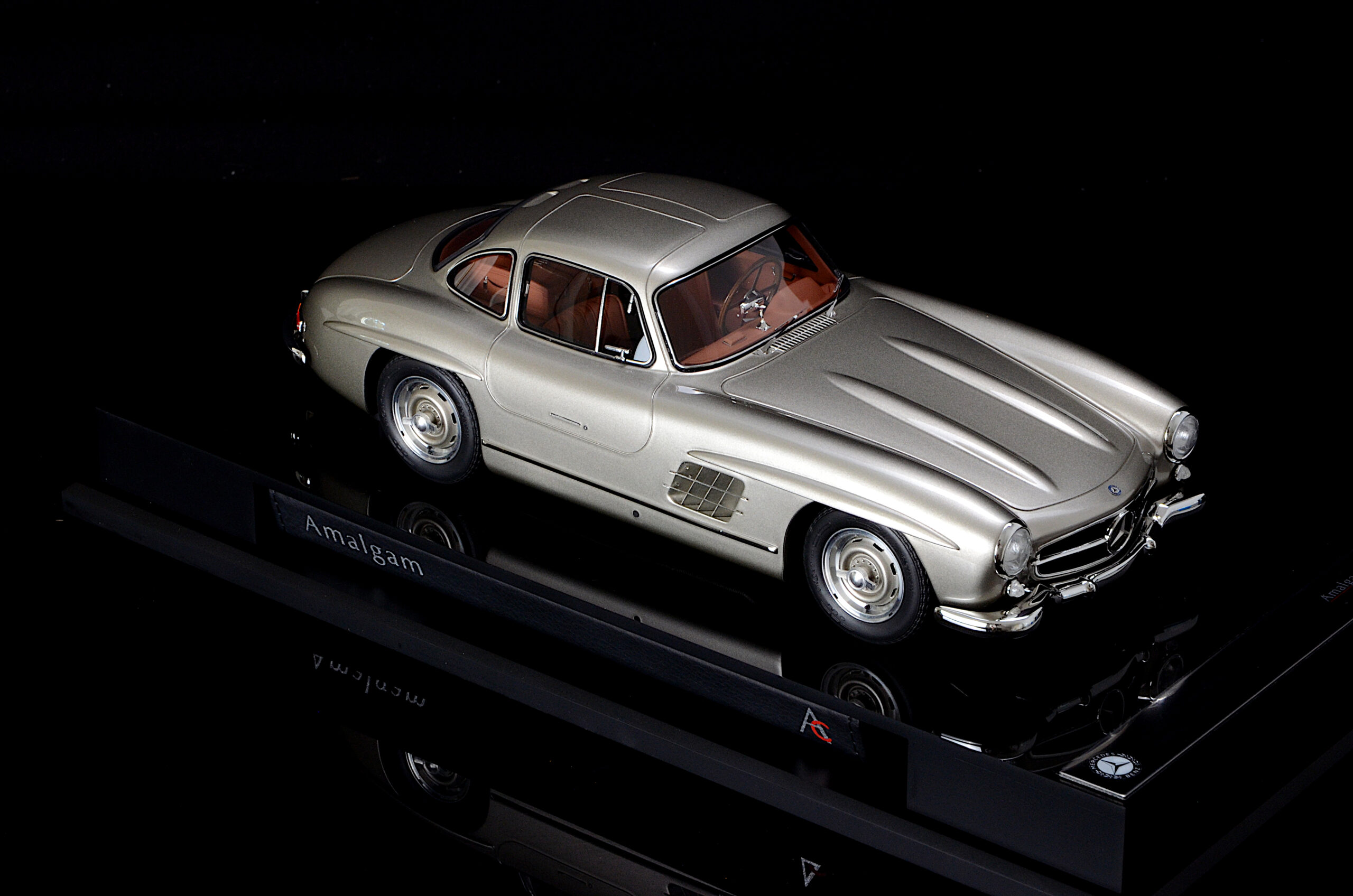 Amalgam Mercedes-Benz 300SL Gullwing 1:18 - 1/18 - 画像5