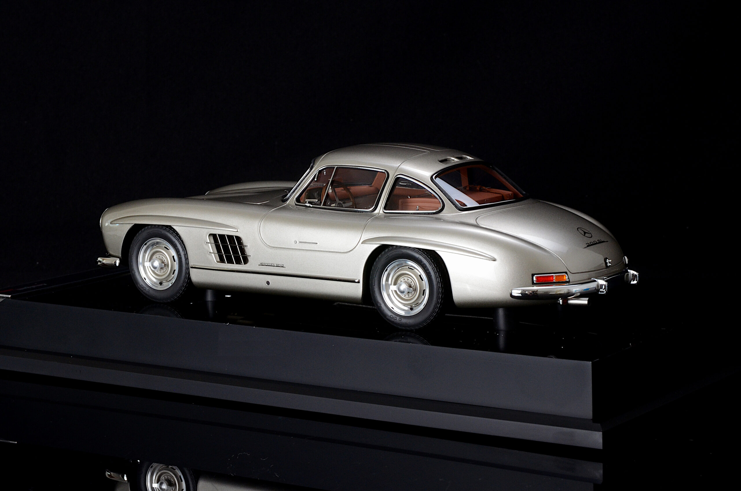 Amalgam Mercedes-Benz 300SL Gullwing 1:18 - 1/18 - 画像2